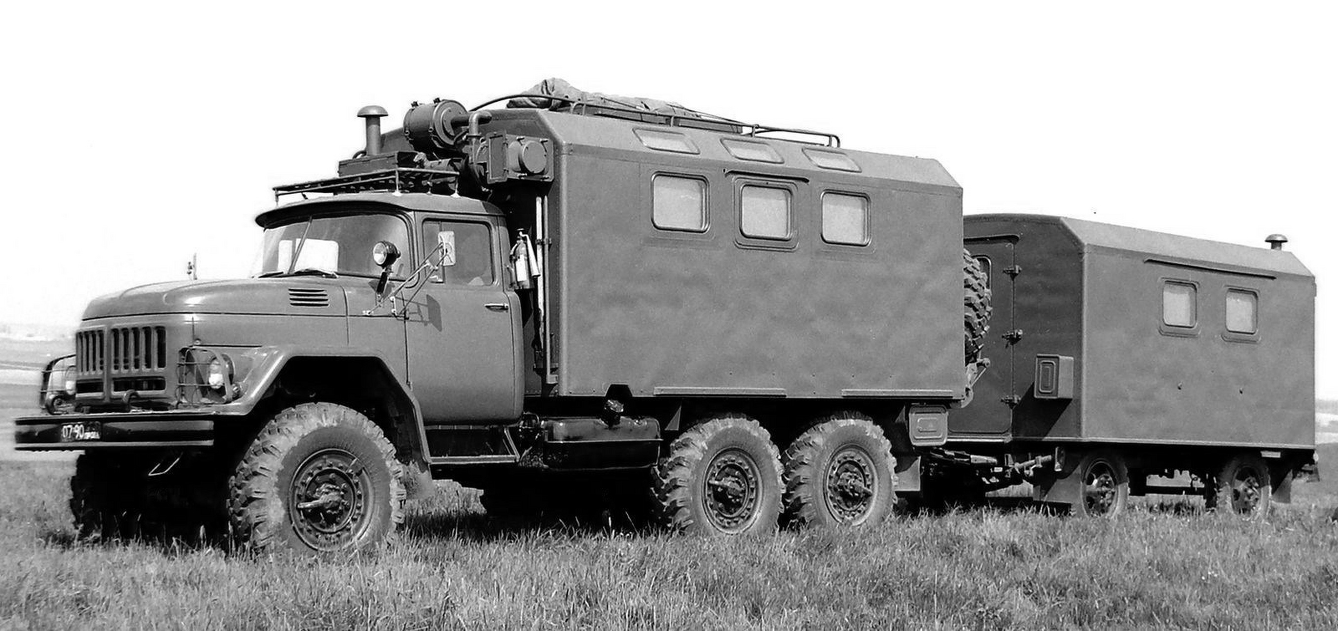 壁纸#  吉尔ЗиЛ-131 1968–74