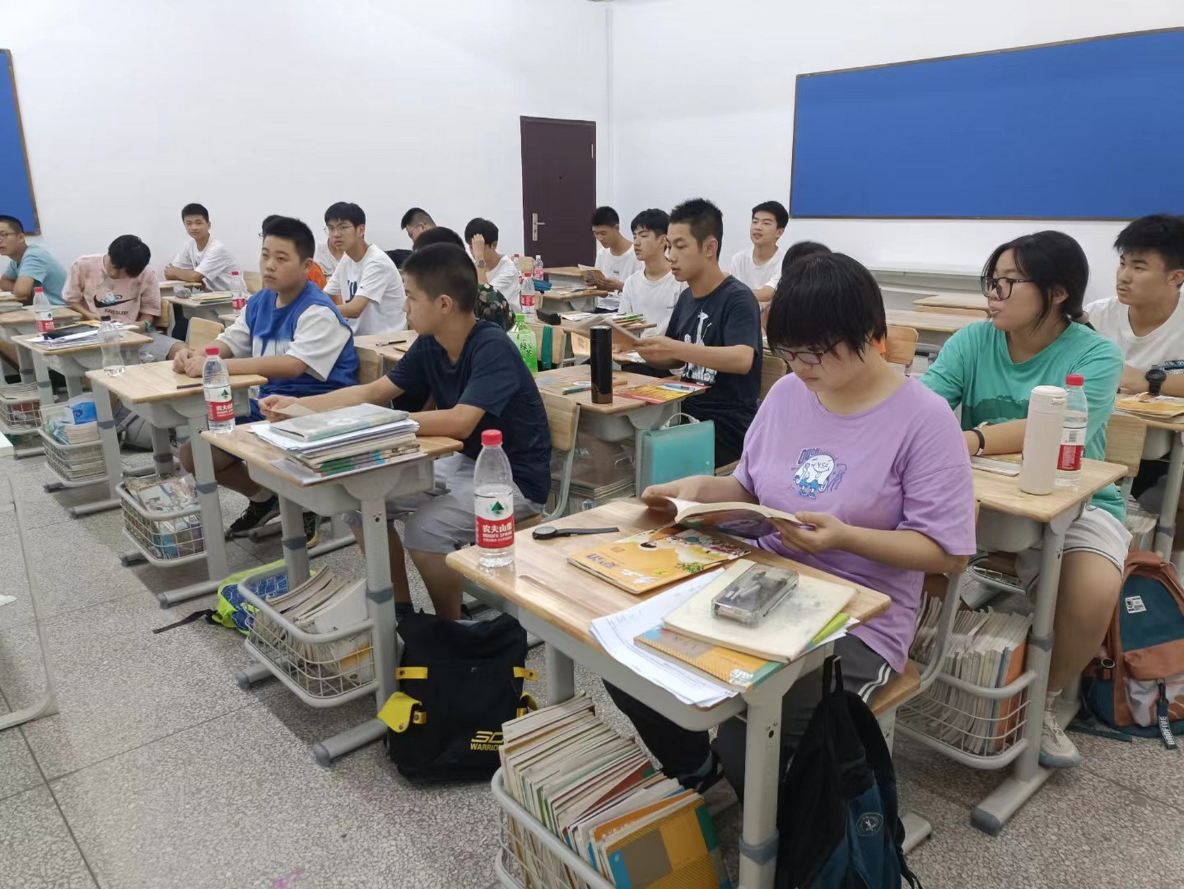 杭州初三复读班招生简章: 桃李不言 下自成蹊 启迪智慧崇尚美德  2023