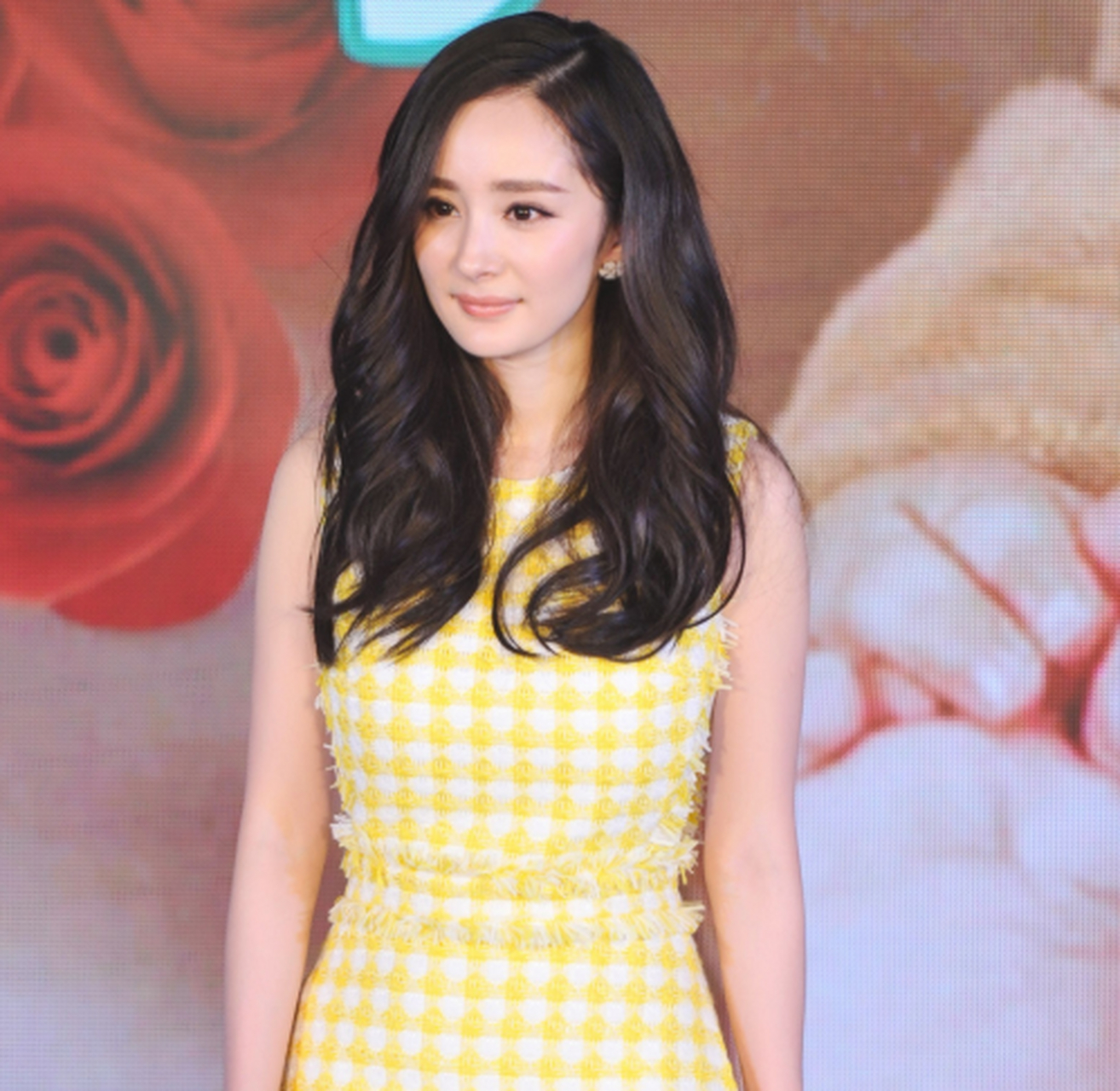 杨幂归港望女心切,女儿想让爸妈复合!