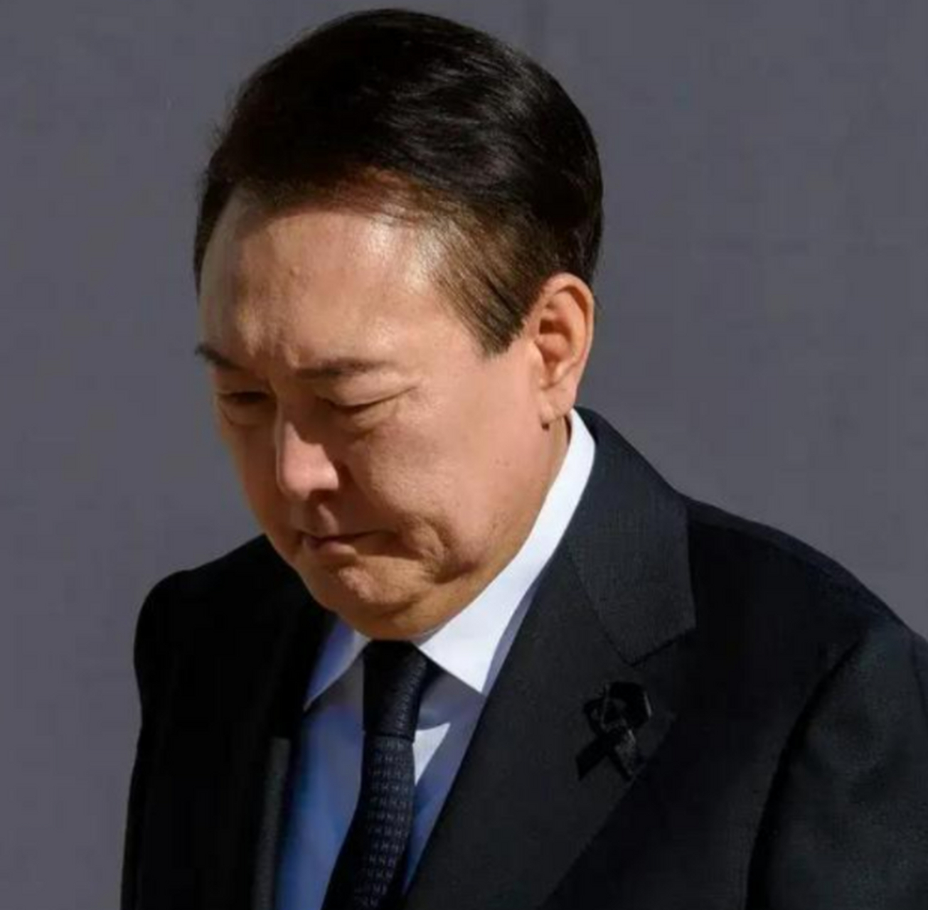 而令人感觉非常无语的是,尹锡悦政府一方面恬不知耻地向我们中国索取"