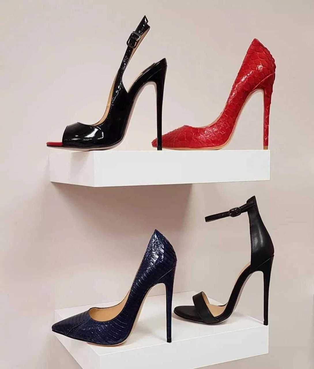来自俄罗斯的 forever queen 高跟鞋系列,真的是鞋如其名像女王般高傲