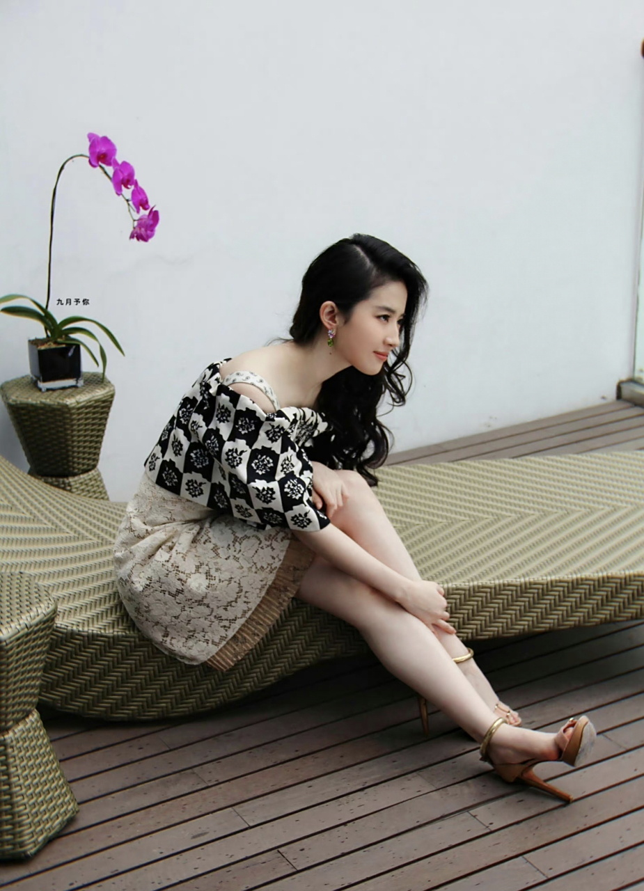 刘亦菲  光滑美腿合集[抠鼻]