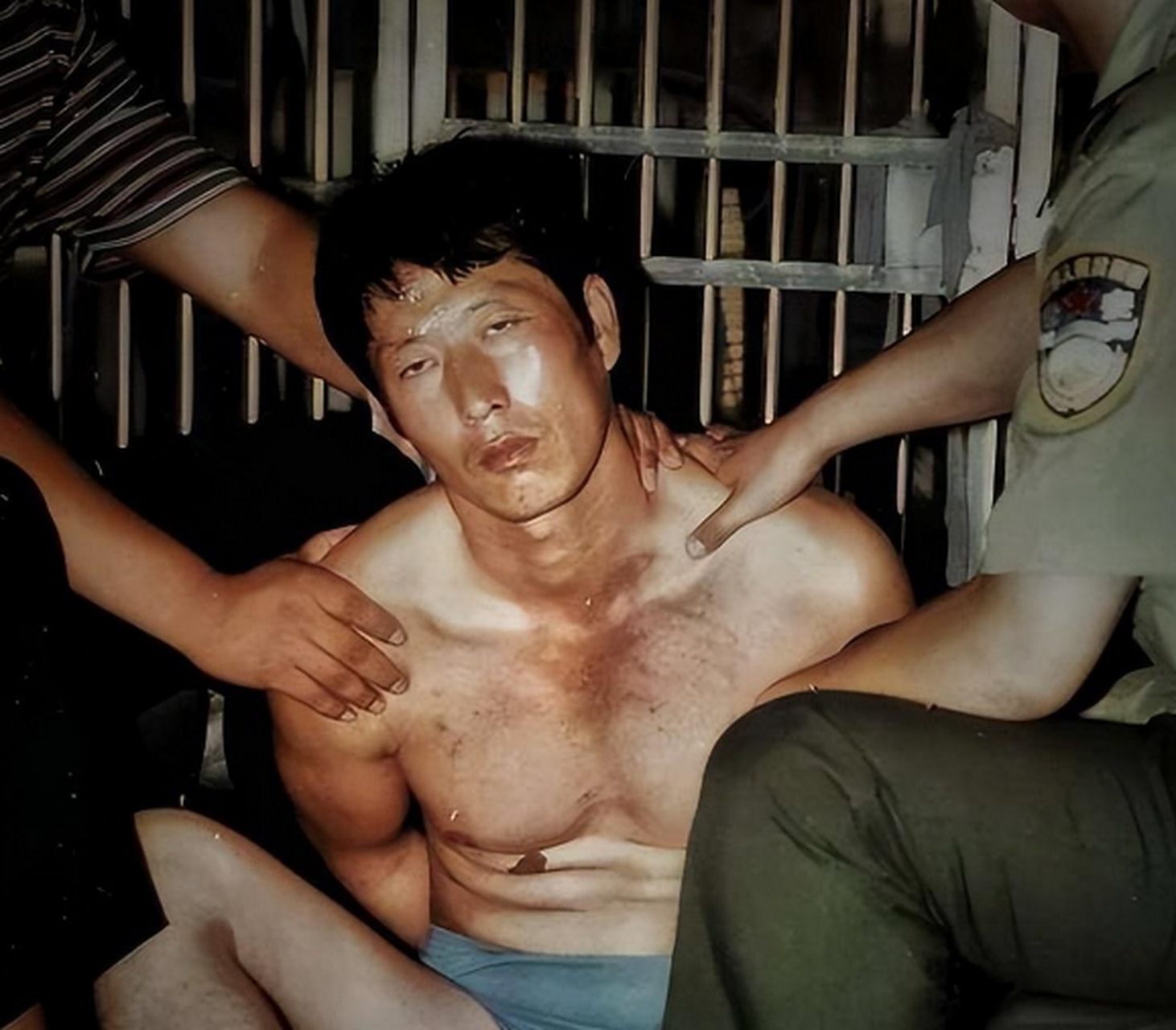 1997年白宝山被判死刑后,情人谢宗芬入狱12年,出狱后却再赴新疆