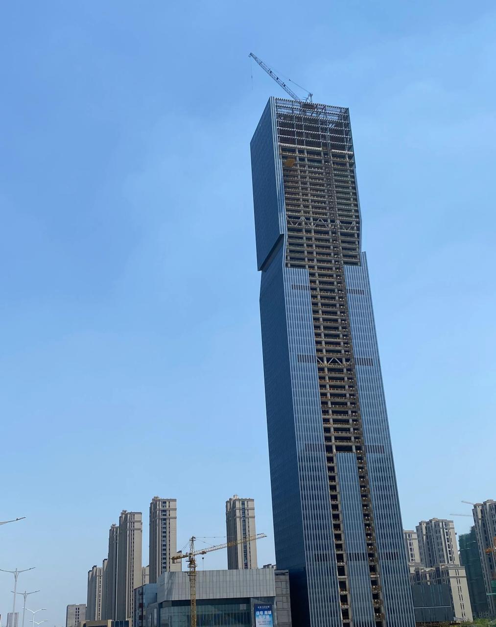 成立了金奥烂尾楼专项工作小组,争取盘活江都金奥项目