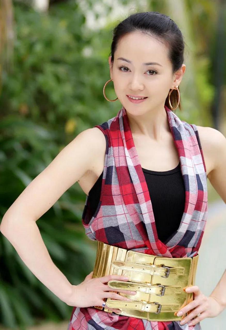 大美女张定涵,王志飞老婆,真是个大美人儿,身材苗条,淑女范十足,小家