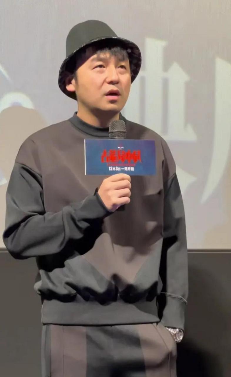 领动计划# 雷佳音戴的这款帽子感觉像儿童款的,不知道是因为帽子太小