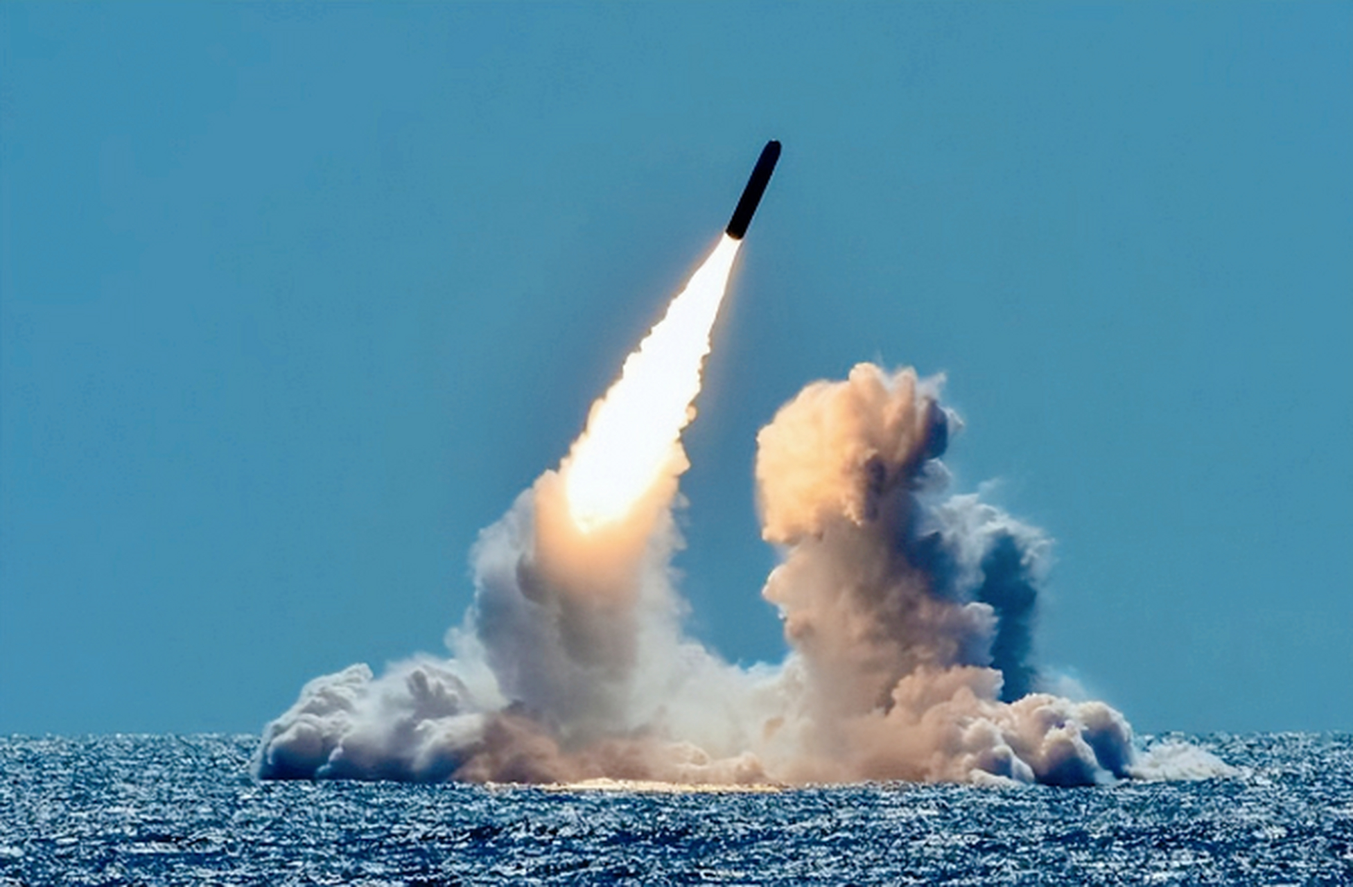 中国094a型核潜艇现身,12枚巨浪3导弹,把压力送到美国人眼前 近期消息