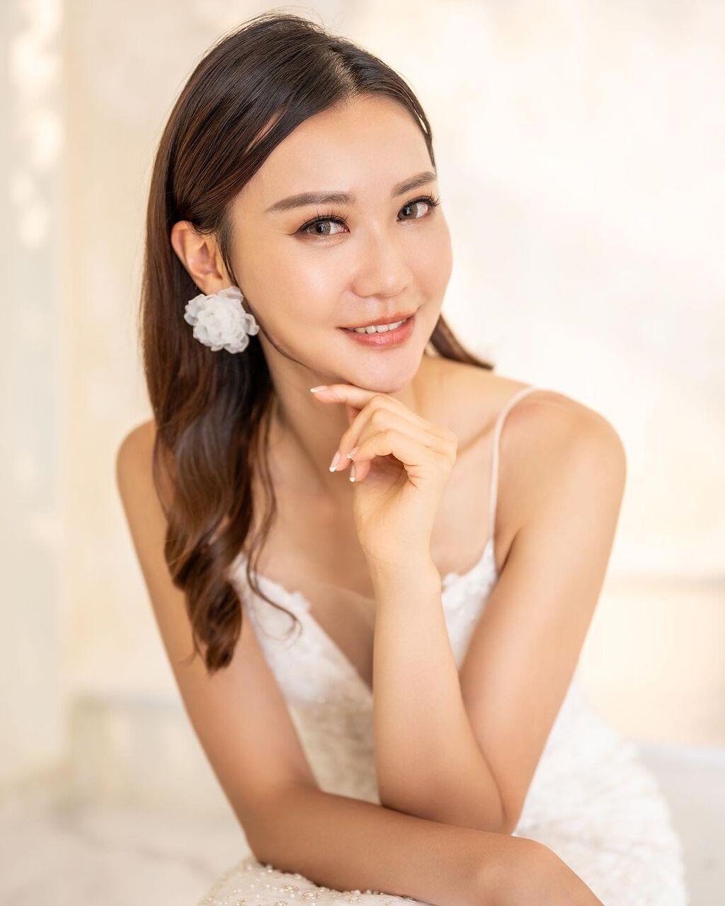 前tvb新闻主播麦诗敏早前于英国旅行时被男友求婚