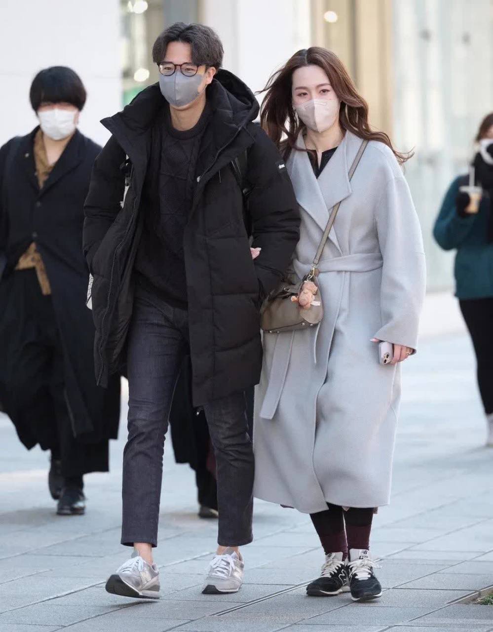 日本街头穿搭,简约优雅又不失质感[你懂的]