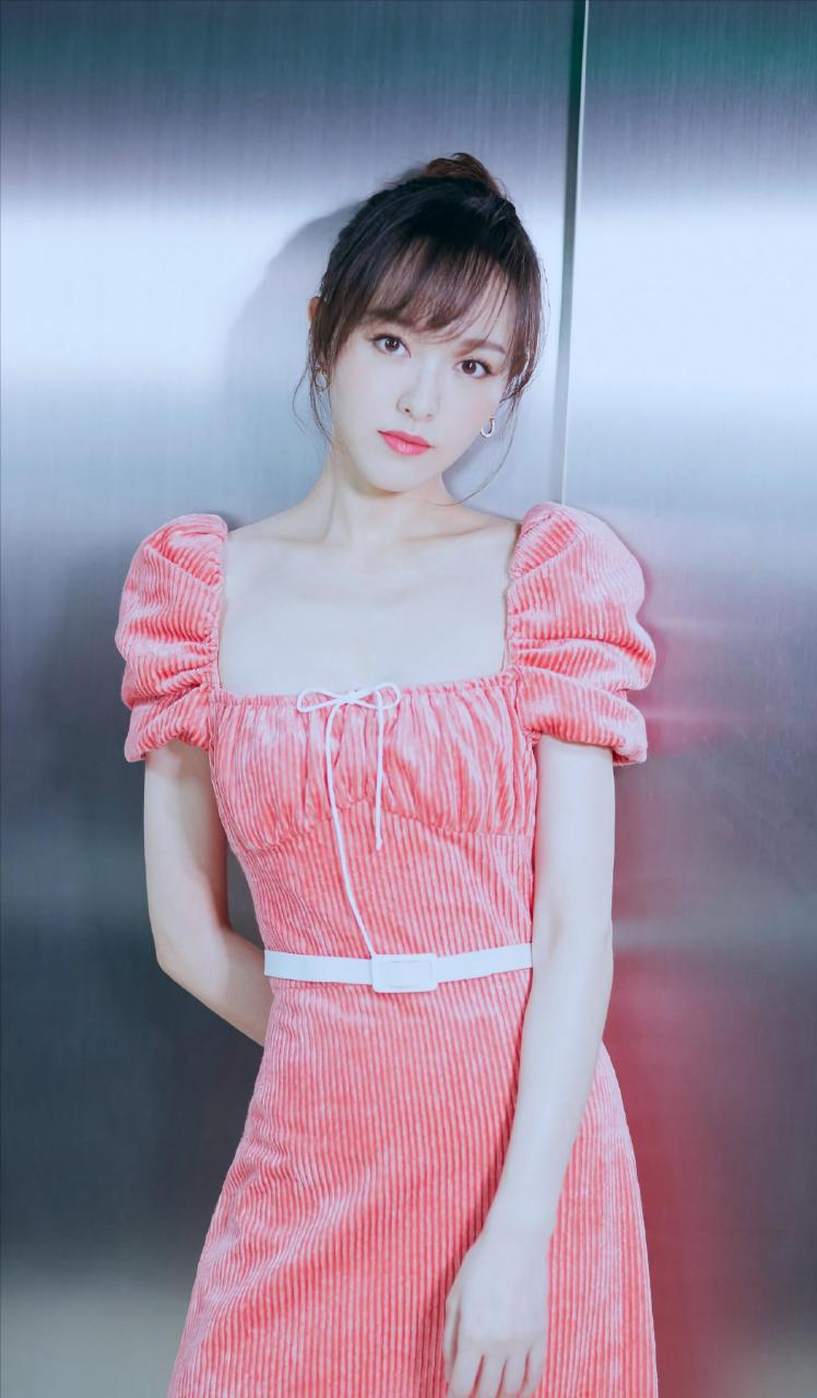 穿粉色礼服的唐嫣 穿粉色礼服的唐嫣