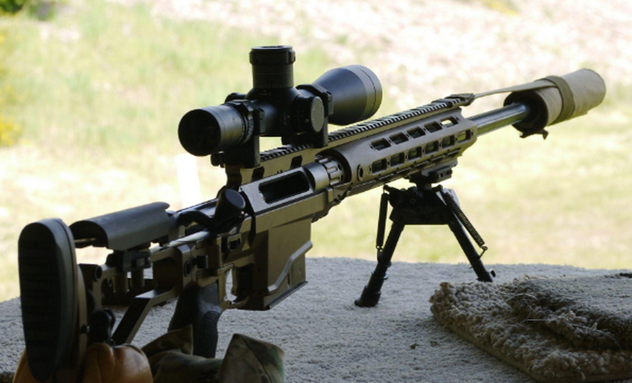 狙击炮要来了,中国利用人工智能技术制导火炮,能点杀大小目标!