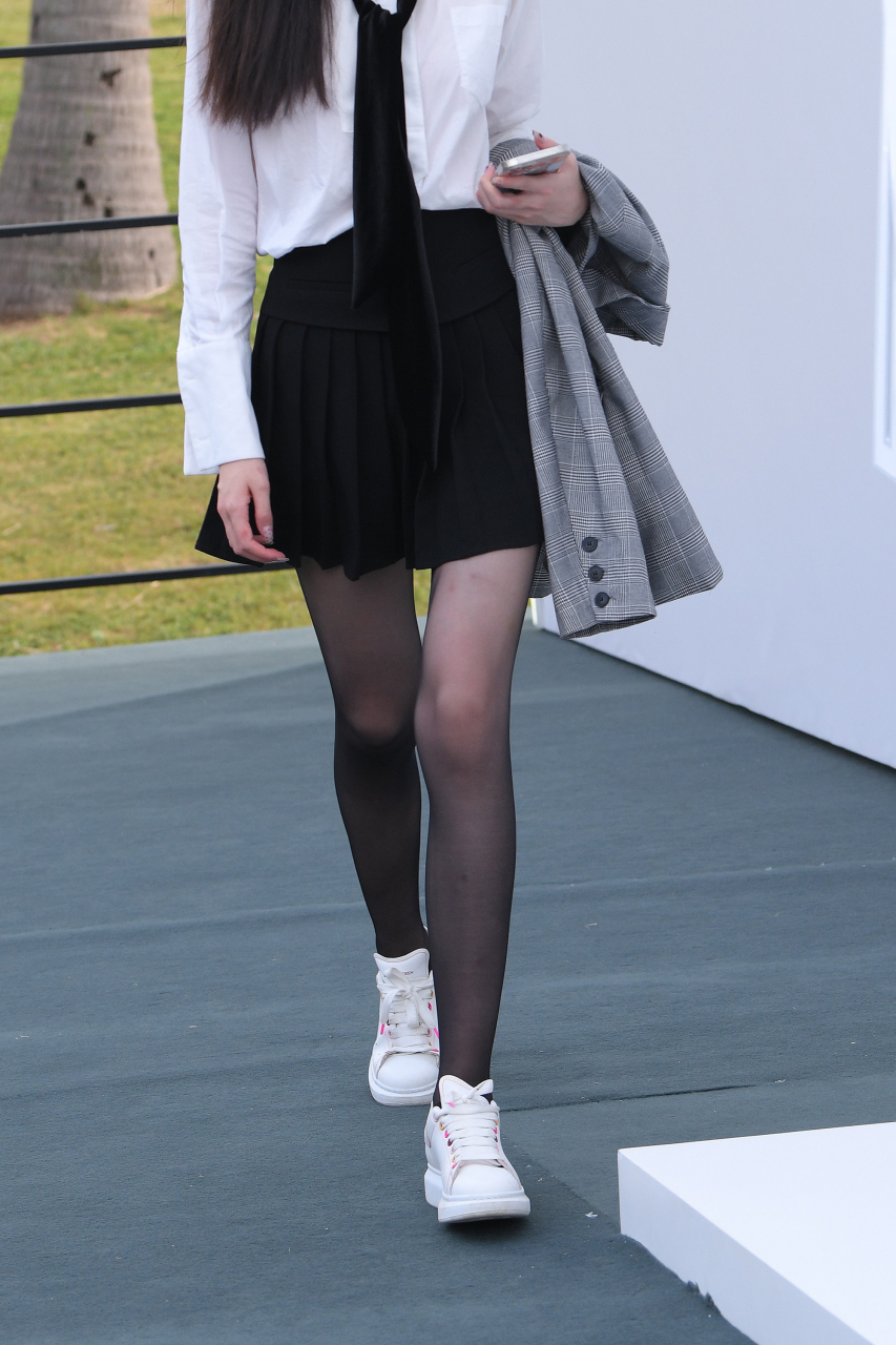 黑丝袜jk小姐姐