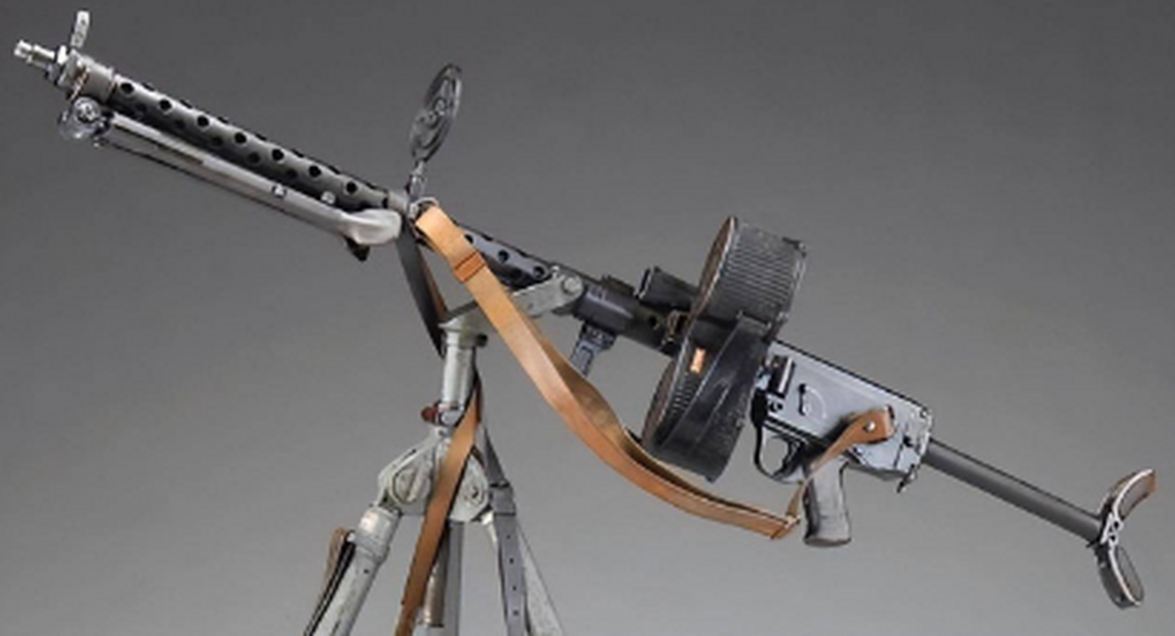 maschinengewehr 13(mg 13)是德国于二战期间使用的一种通用轻机 