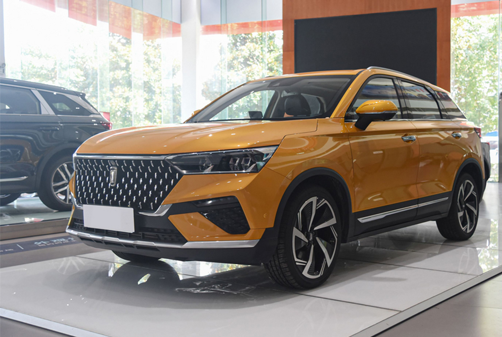 全球新车快报# 俄罗斯最大汽车品牌【拉达】发布了新款suv"x-cros 55