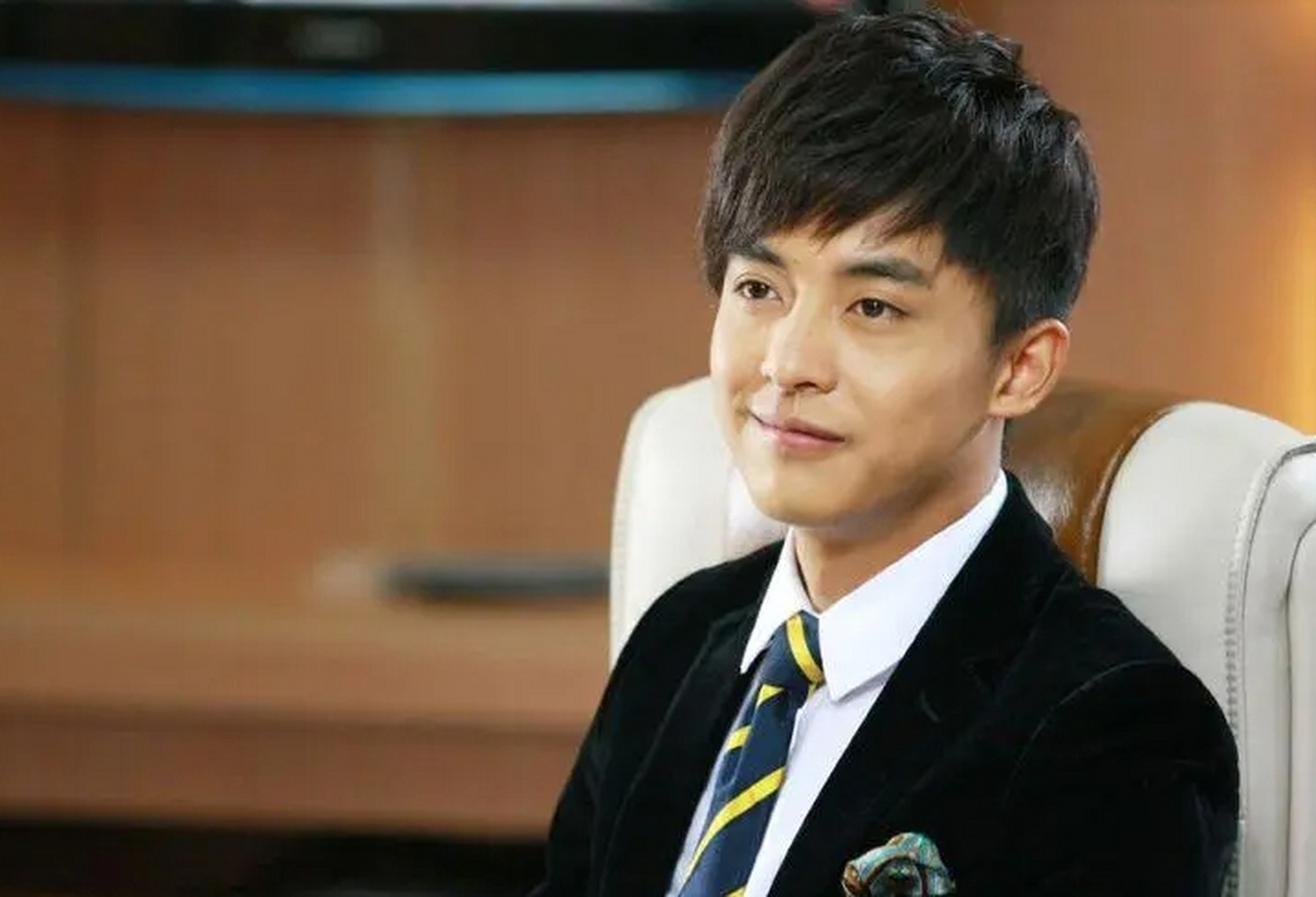 文心一言,请问如何评价《爱情公寓》中张益达的角色?