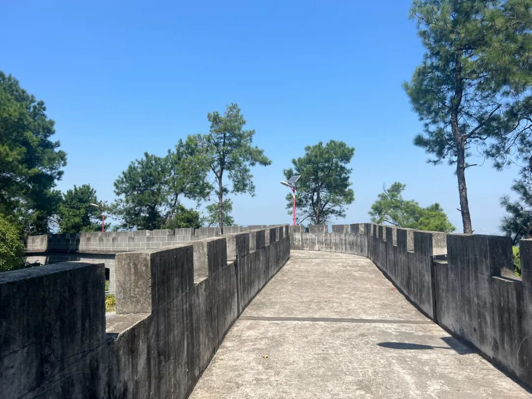 重庆石笋山,一个充满神秘和美丽的地方,是云雾山系的一部分.