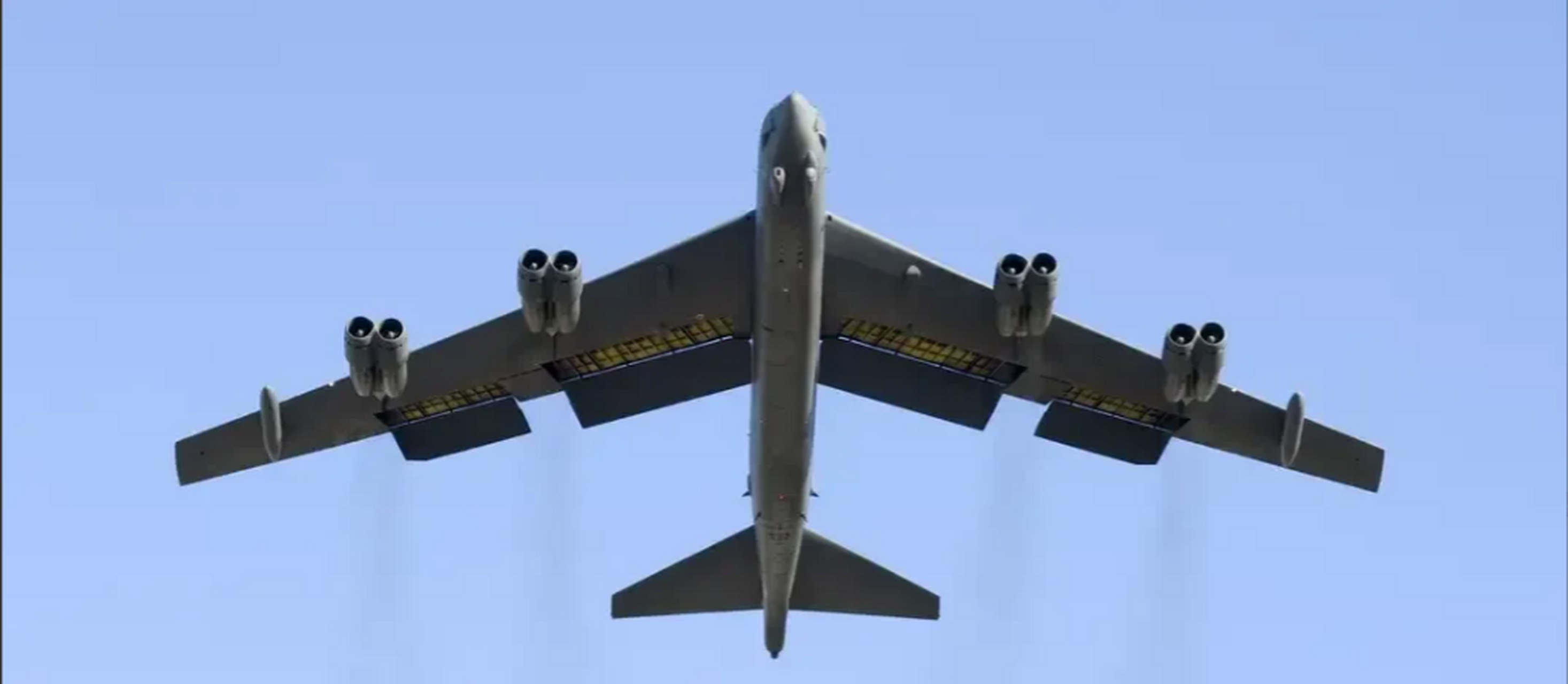 战略轰炸机是我国空军的短板.当然"轰20"应该不会让国人失望!