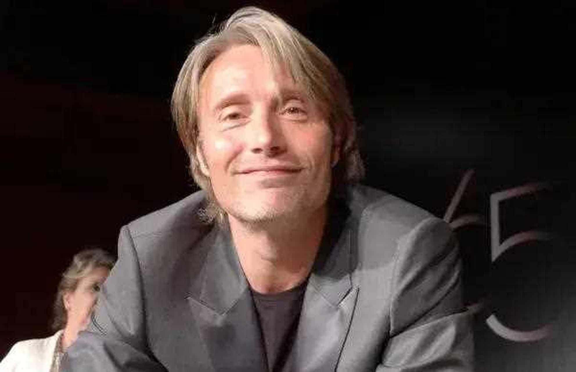 "[下雨] 拔叔:"说出来恐怕我只剩下三个朋友了!