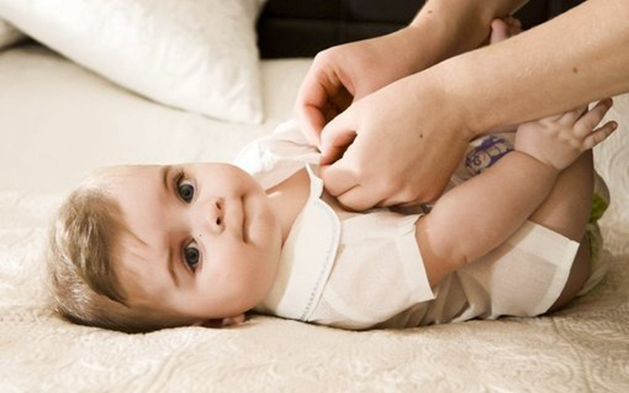 棹歌中流声抑扬.——苏轼《李思训画长江绝岛图》