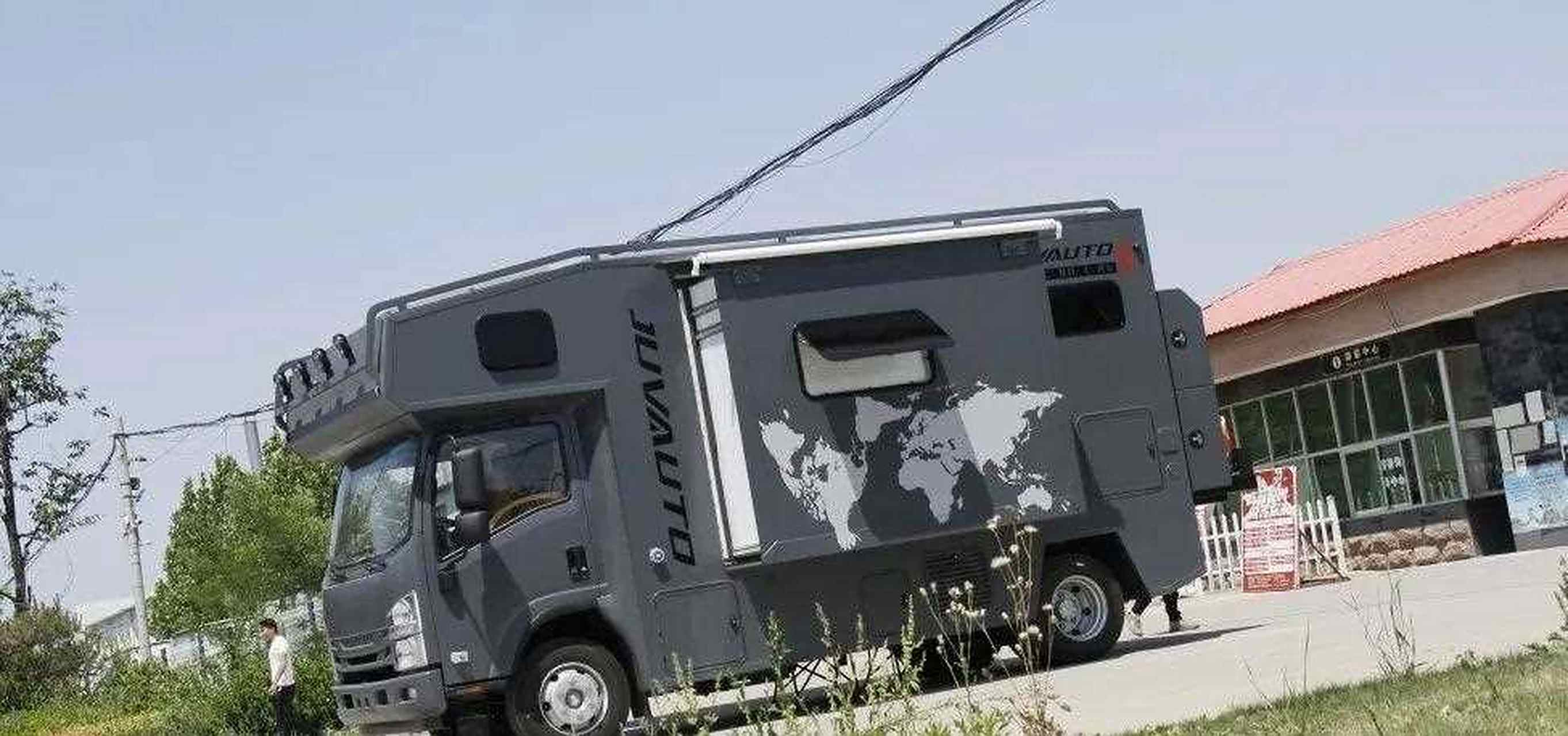 千山万水,巨威轻卡房车始终伴你左右!