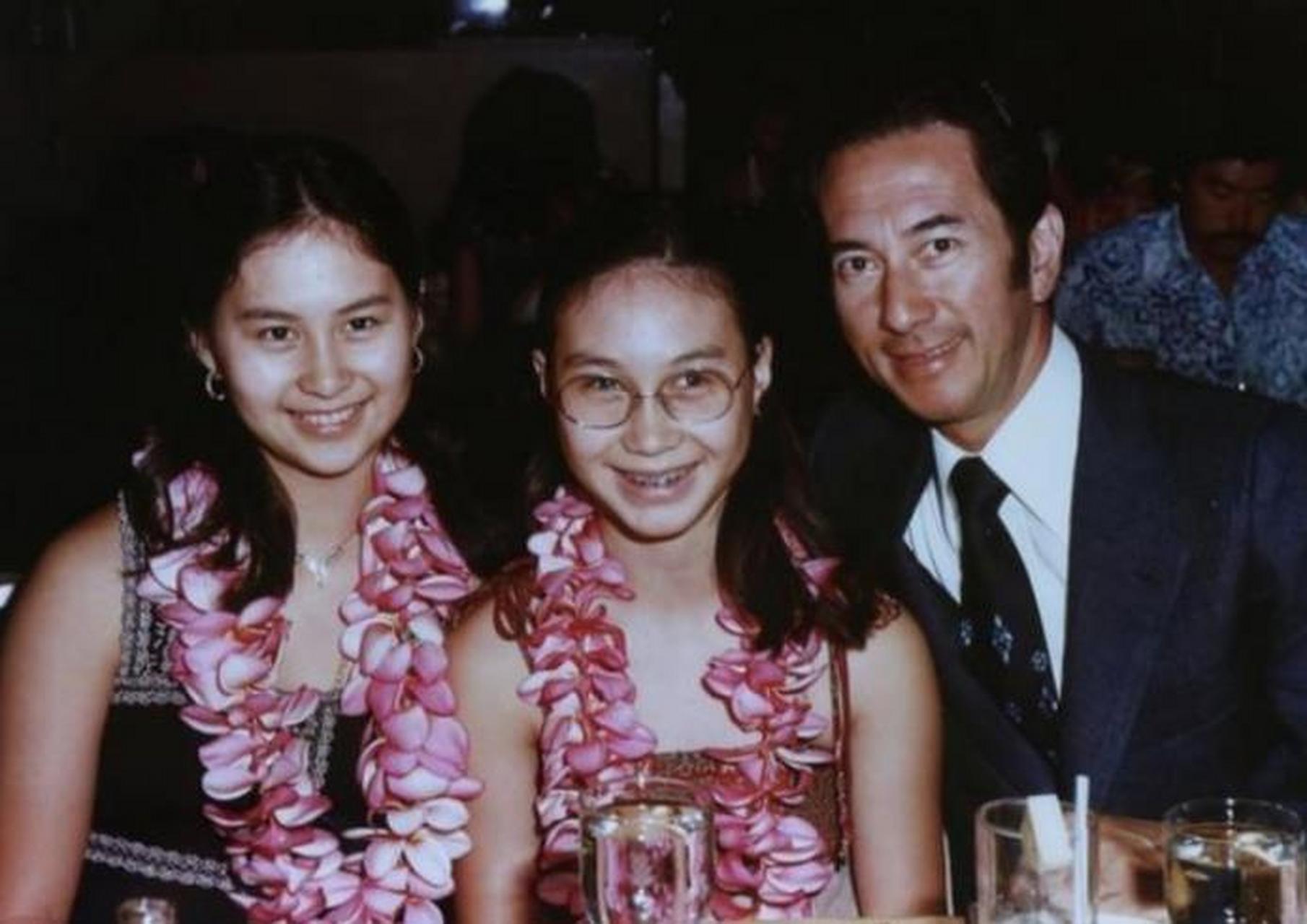 1957年,36岁何鸿燊对病重的原配黎婉华说:"我不能一辈子当和尚,需要一