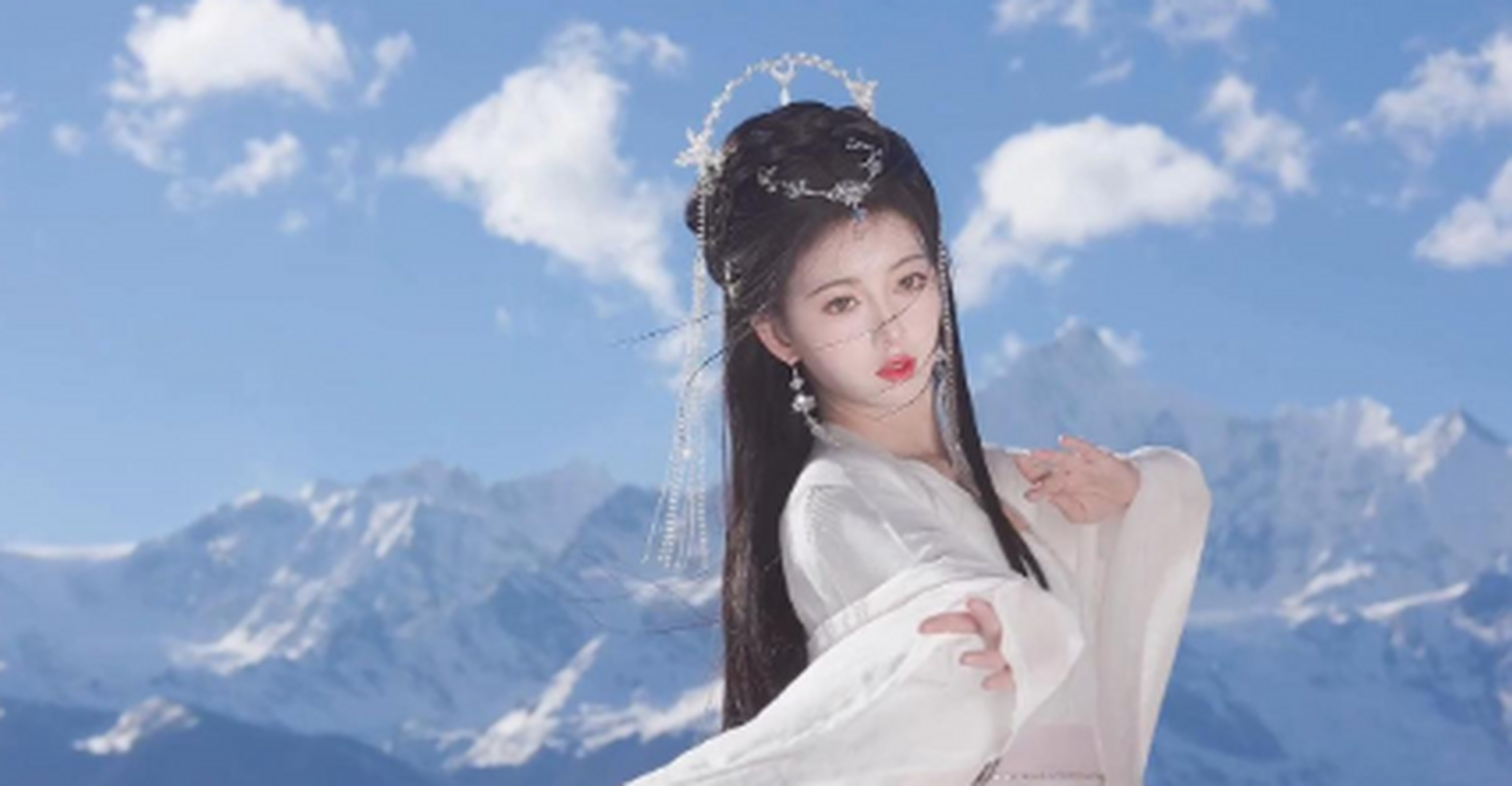 一叶遮天,突然有了安妙依的画面感!  #美女# #遮天# #安妙依