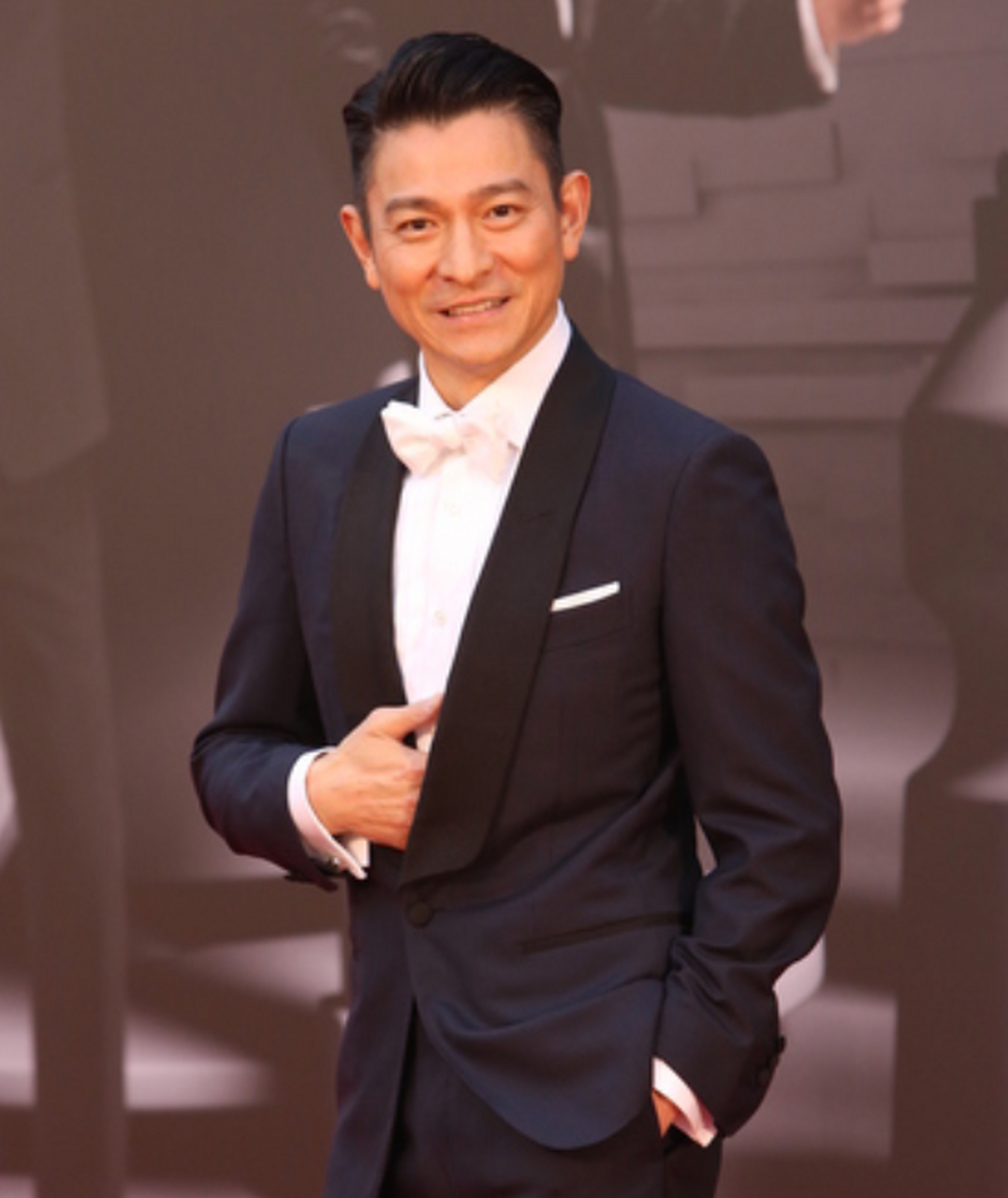 2010年刘德华突然起诉了一家名叫"刘德华板鸭"的店铺,理由不用说也