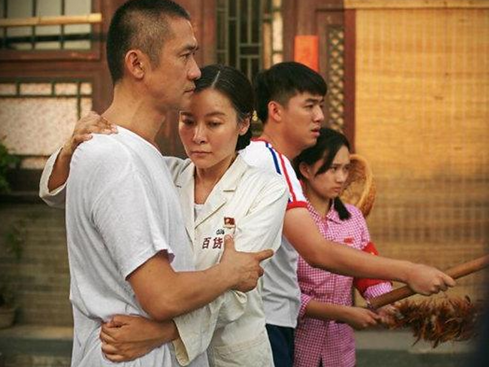 2008年,黄志忠和柯蓝好几次被拍摄到同进同出,互动不少.