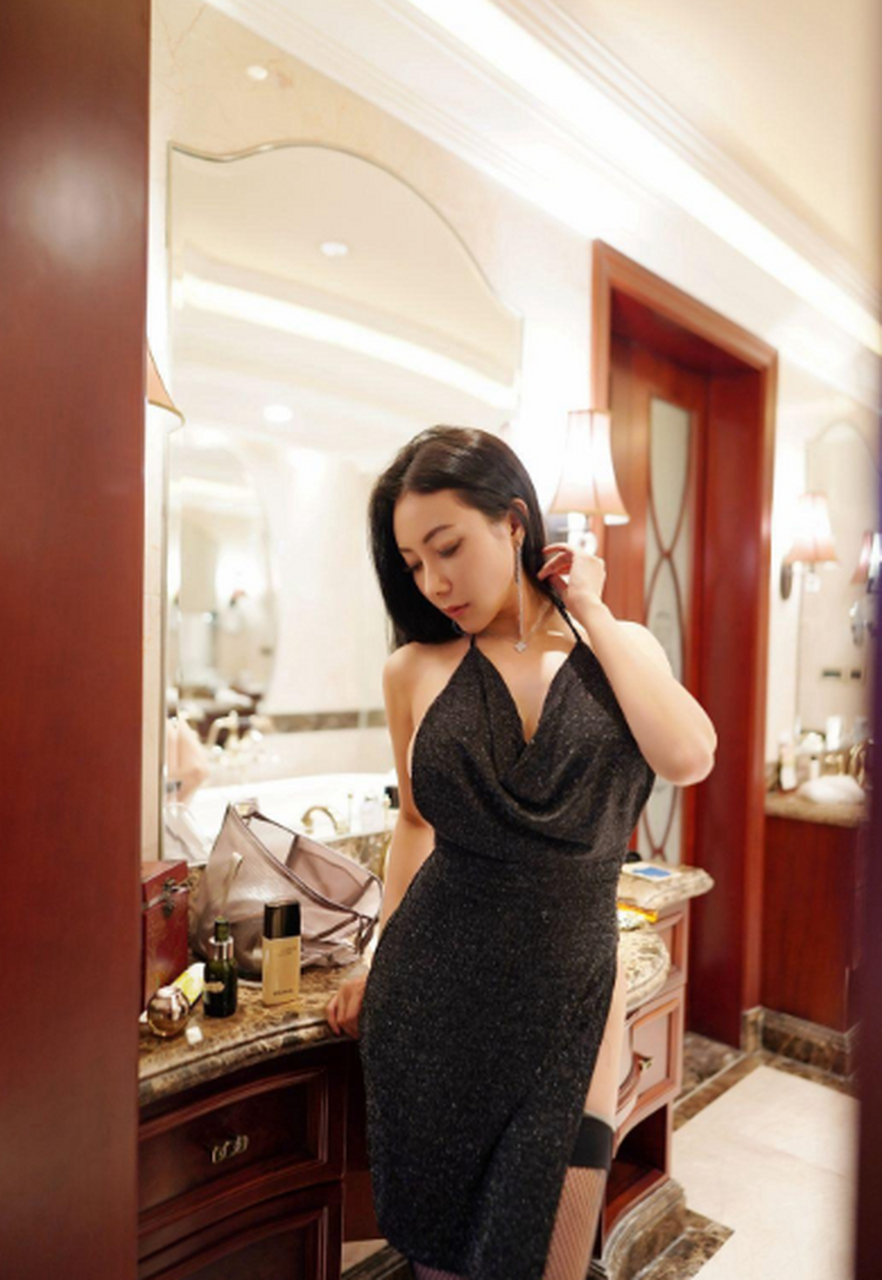 人气美女果儿victoria高清套图