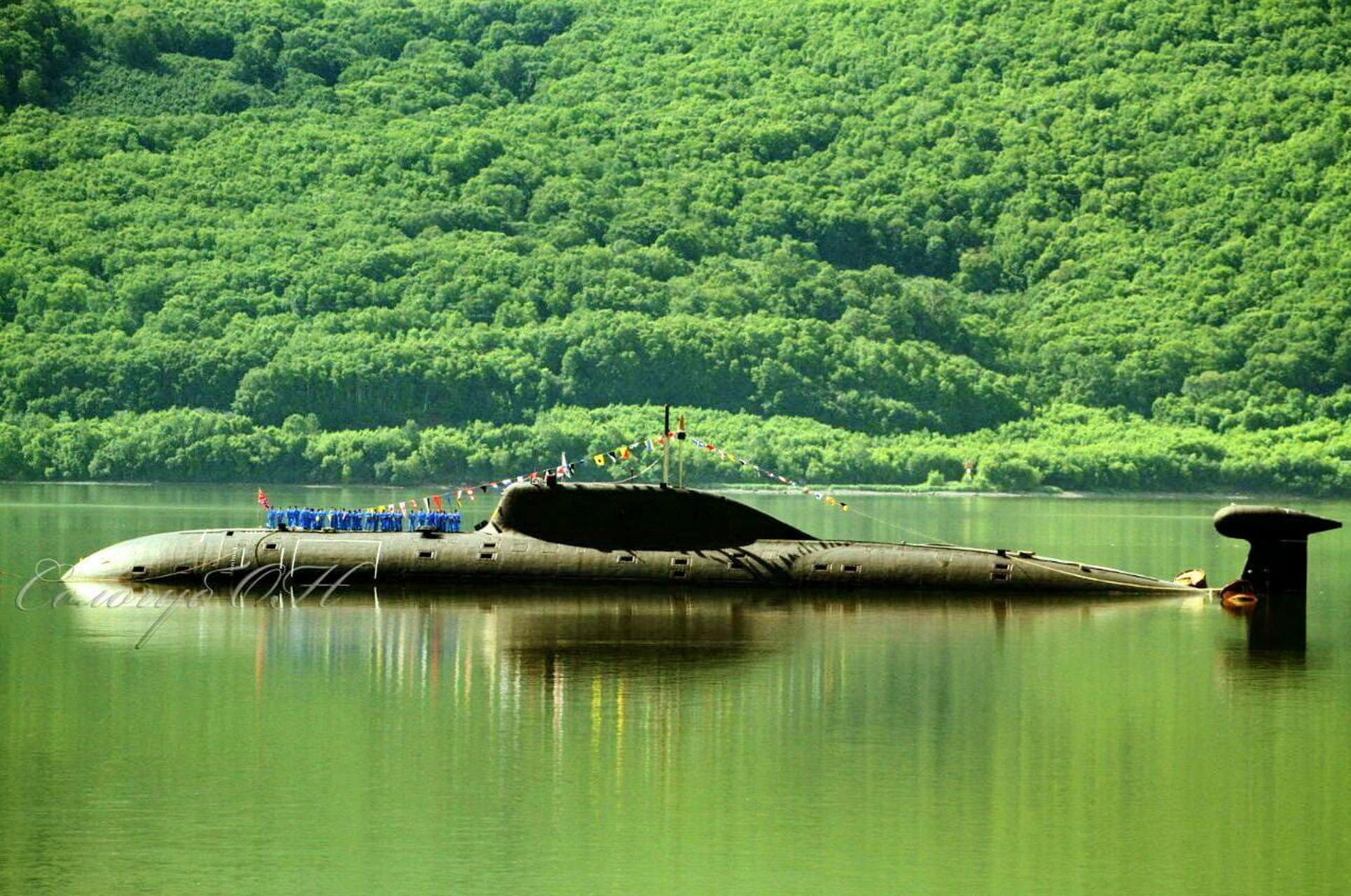 拍得跟画儿一样的俄罗斯海军971型攻击型核潜艇,971型攻击型核潜艇的