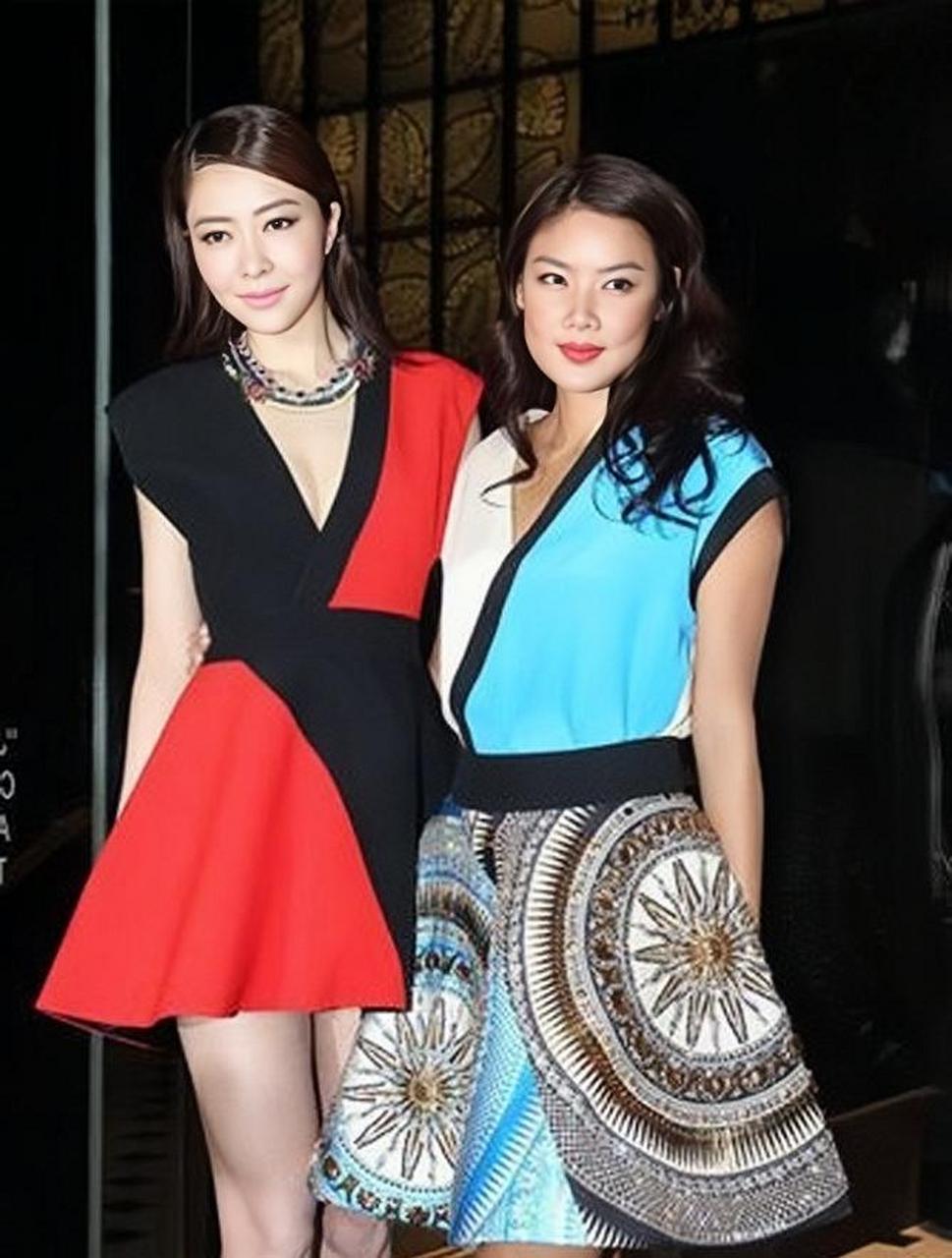 网友:熊黛林和乐基儿合照,两种不同款式的美