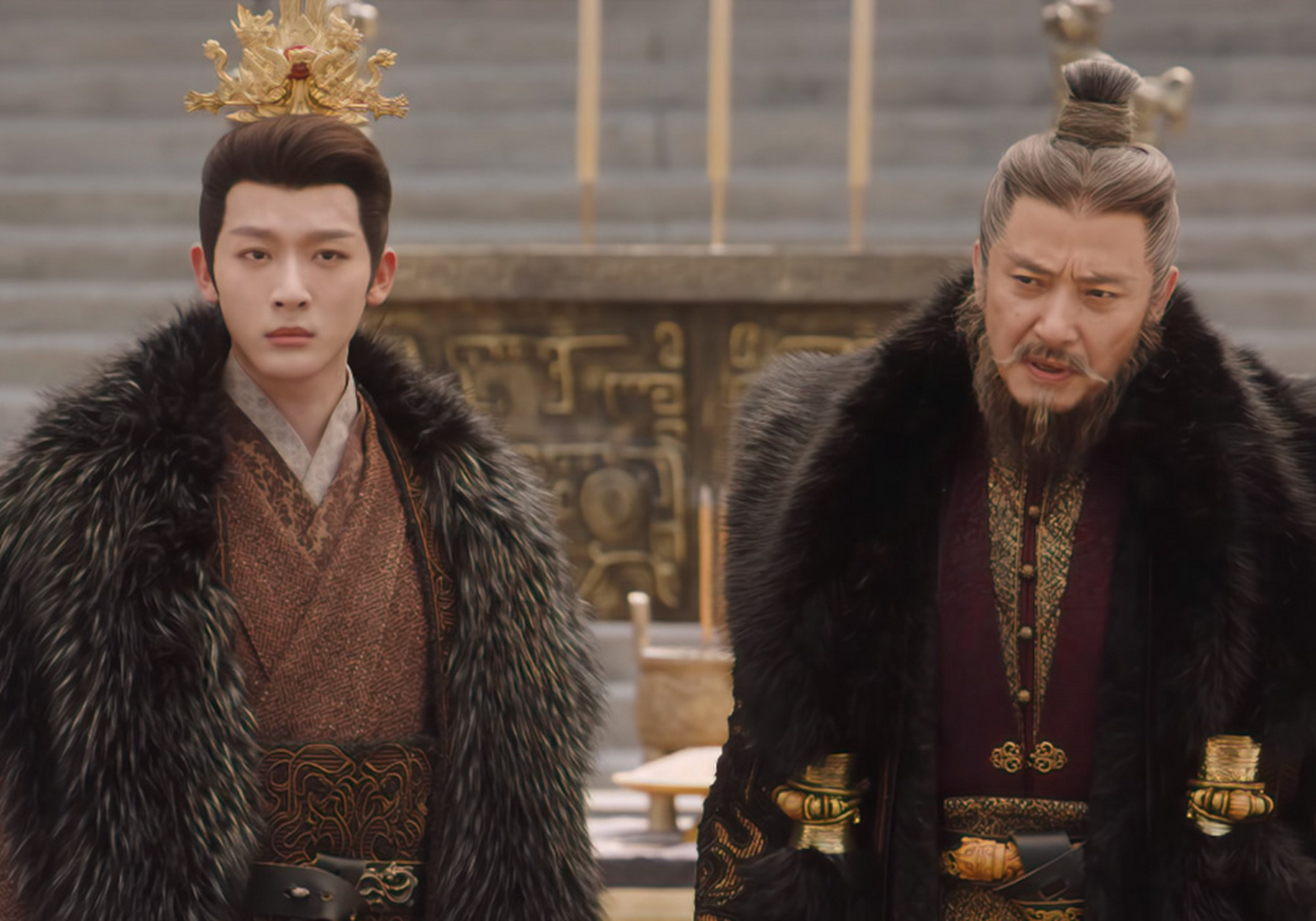 《长相思》39集西炎王禅位给孙子玱玹,他的确挺对不起王后嫘祖一脉.