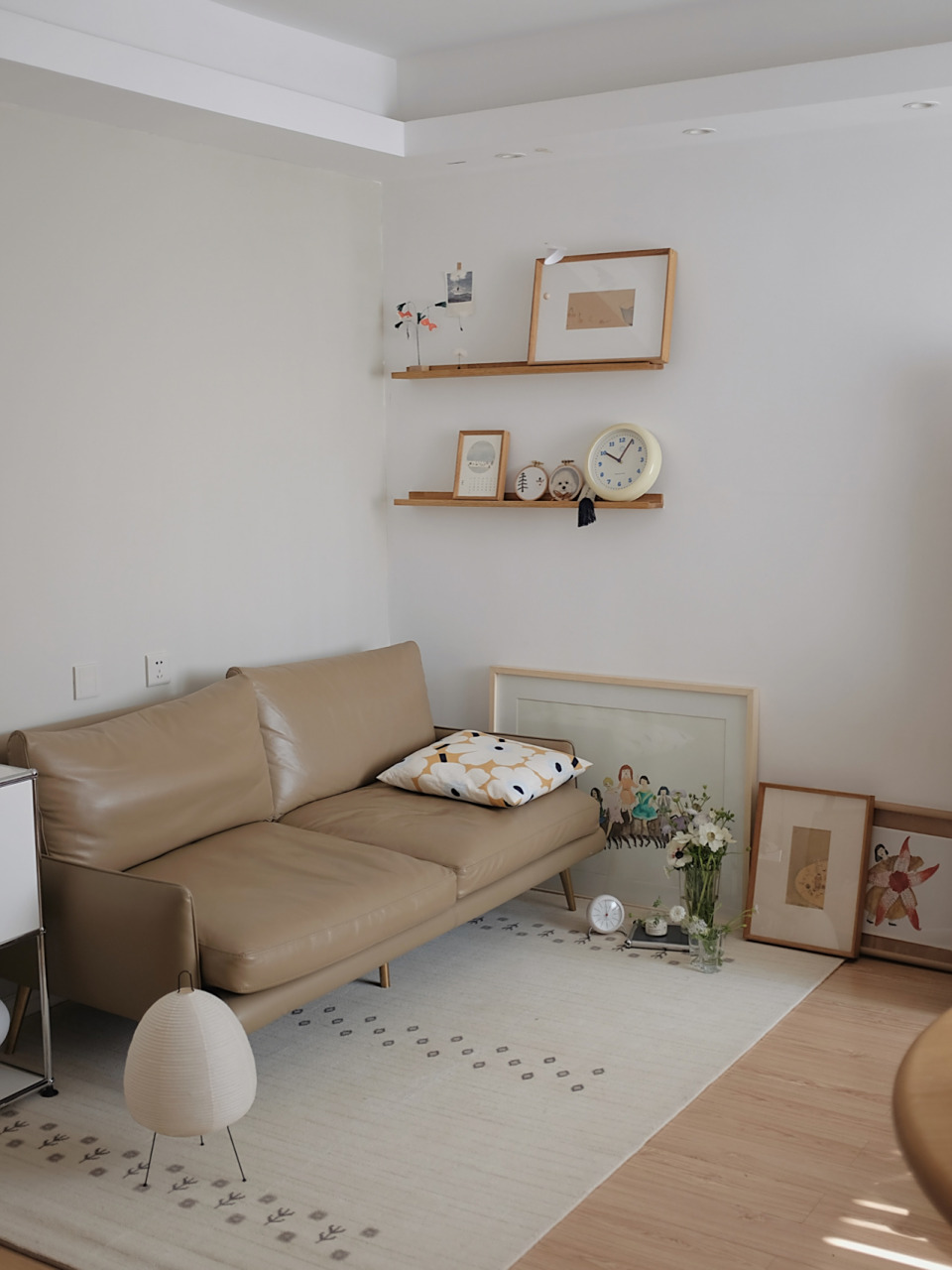 无滤镜的家|卡布奇诺味的奶咖色沙发   这次分享被大家问过很多次的奶