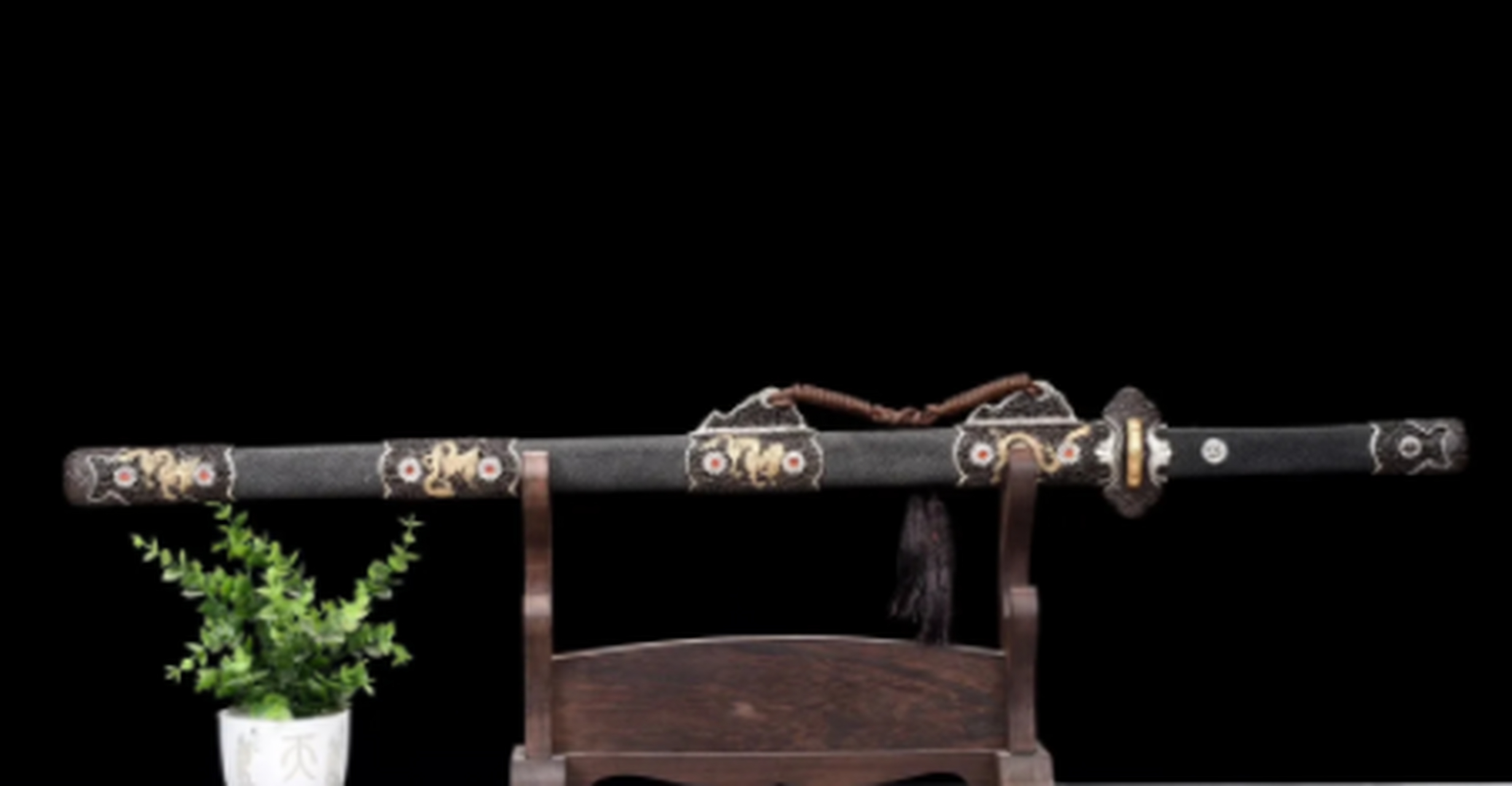 收藏# 黑款珍珠皮镂空唐刀,,尺寸,全长100cm ,韧长71cm  柄长25cm