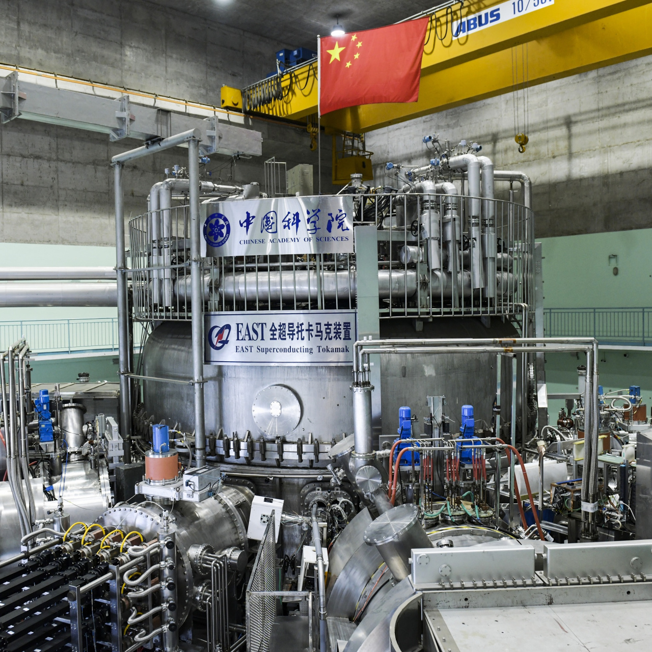 研究可控核聚变的中国「东方超环」真的能解决绿能难题?