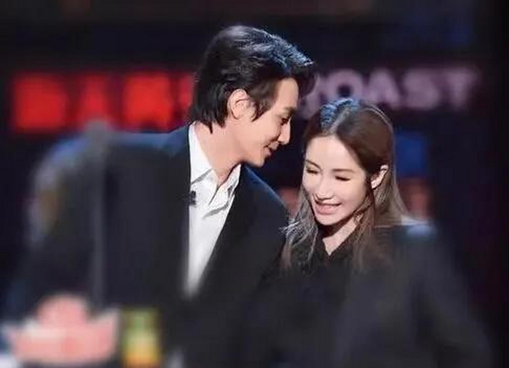 第18任男友黄皓终究也留不住她的心…… 今日萧亚轩平台发布状态,祝福