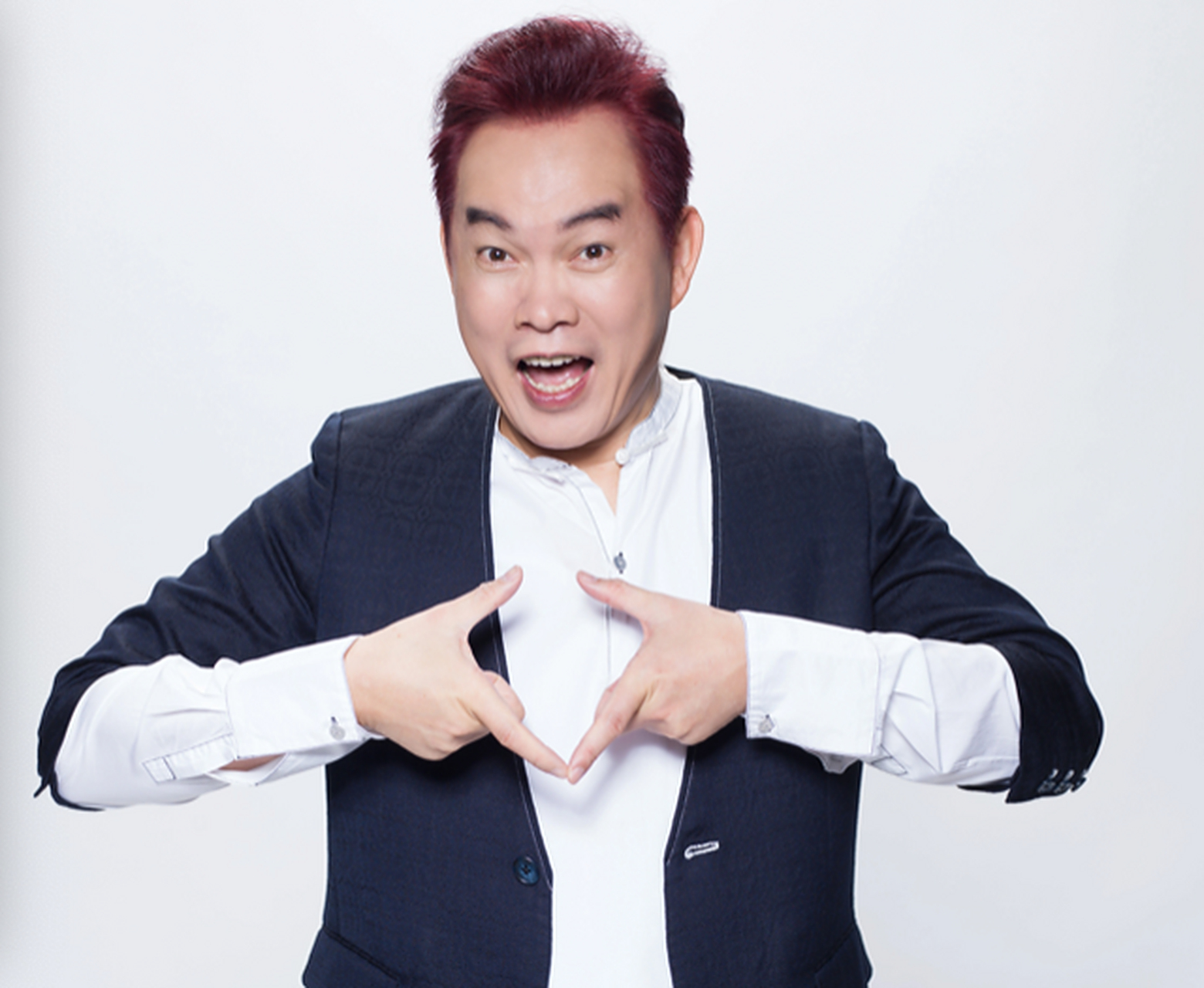 在观众心中,康康总是一副活力满满的样子,圆圆的脸蛋也衬得他比同龄人