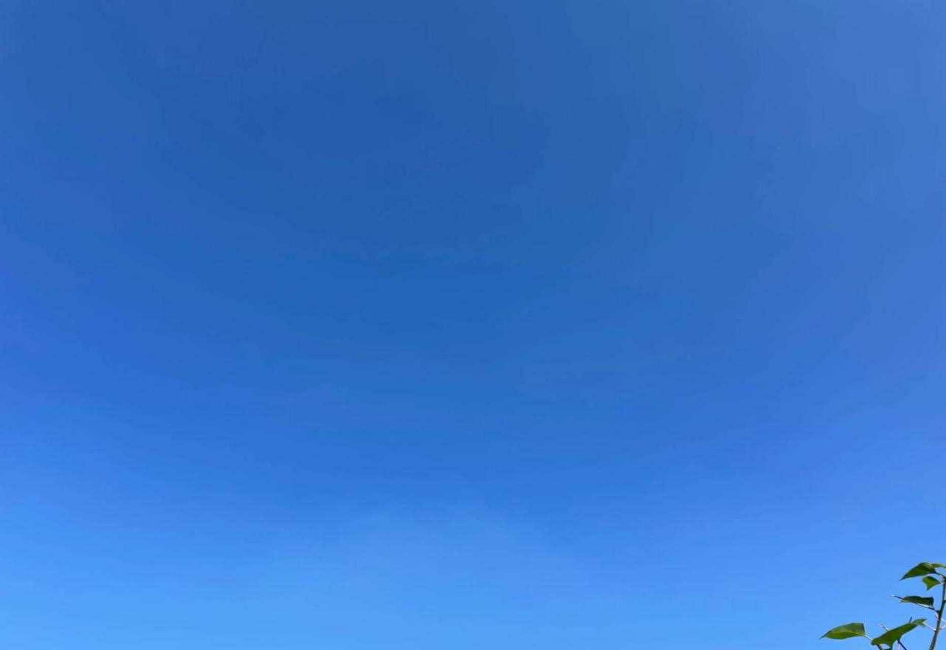 好呀[灯笼] 又是一顿美味午餐[不要啊] 今天深圳的天空蓝,美翻了