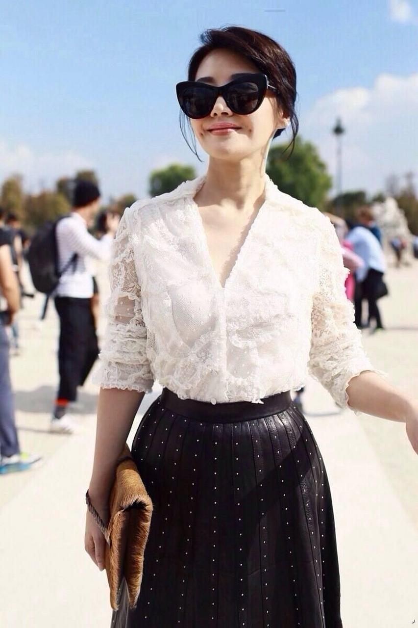 许晴在国外美得真惊艳.