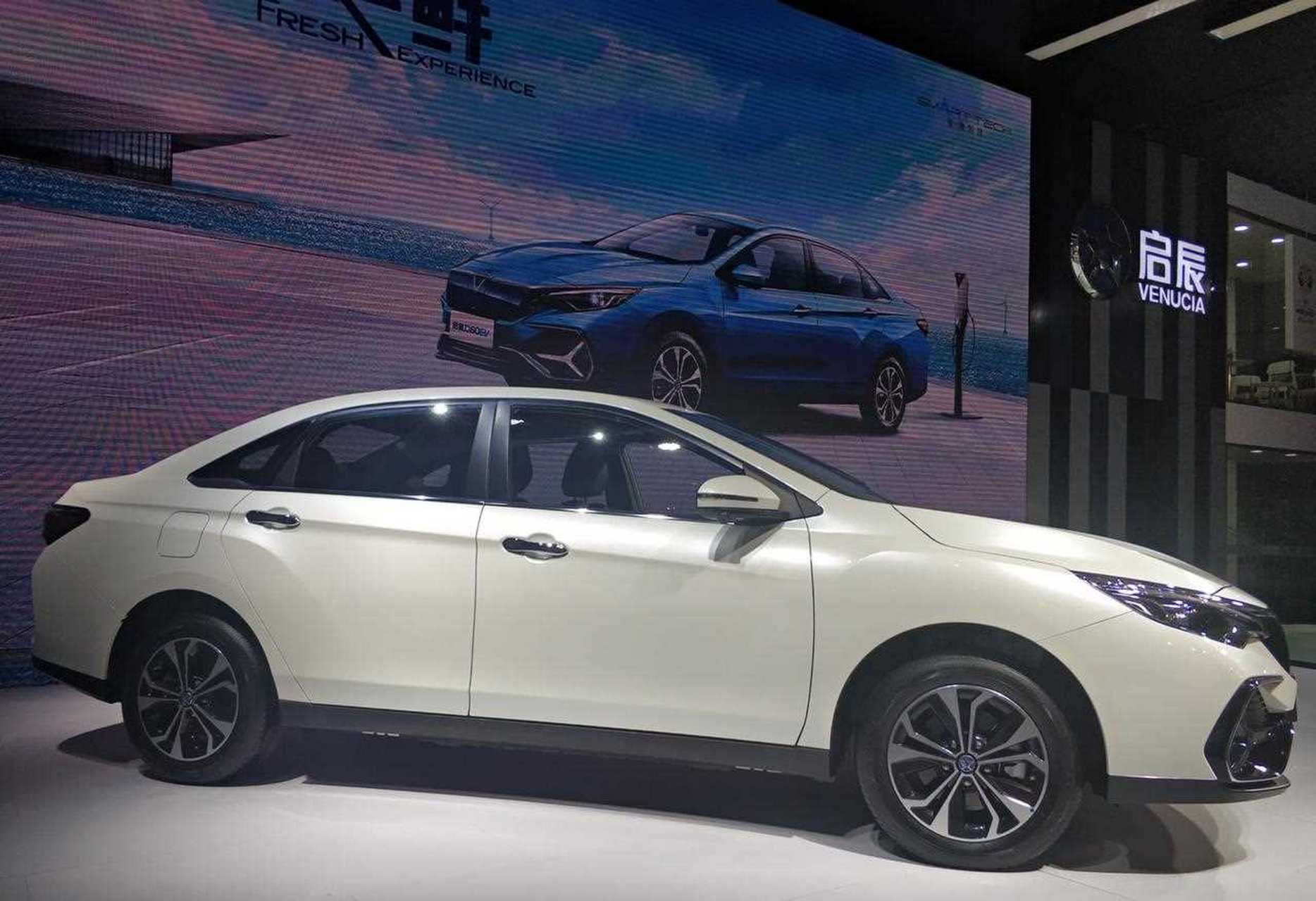 启辰纯电轿车启辰d60ev于成都国际车展上市,新车共推出3款车型,补贴后