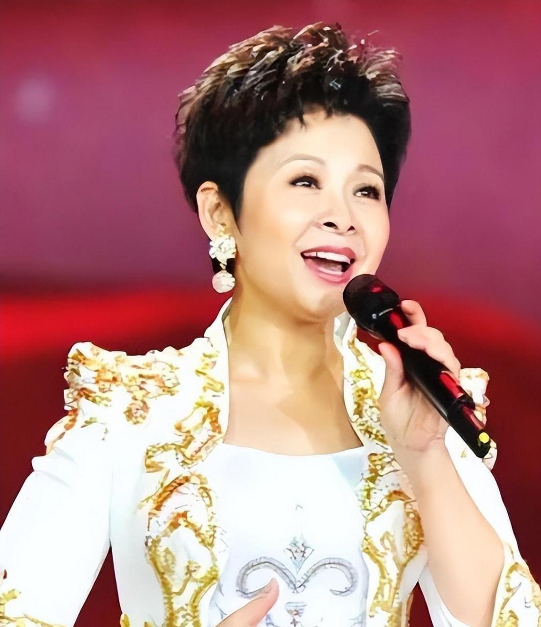 董文华将于5月1日在广州举办演唱会,这是她多年来的首次演出.