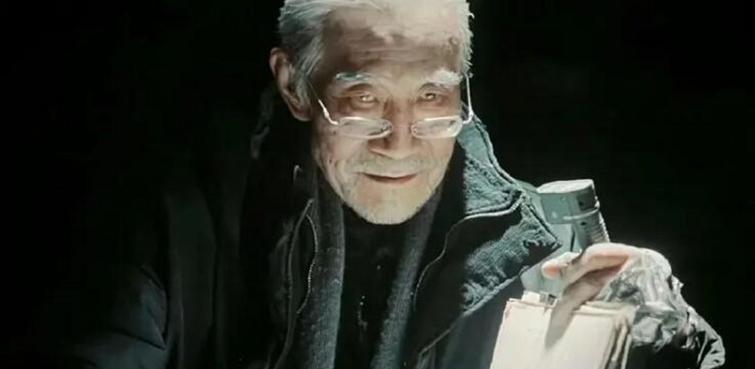 电影流浪地球2#   老年李雪健,分明就是执剑人罗辑.