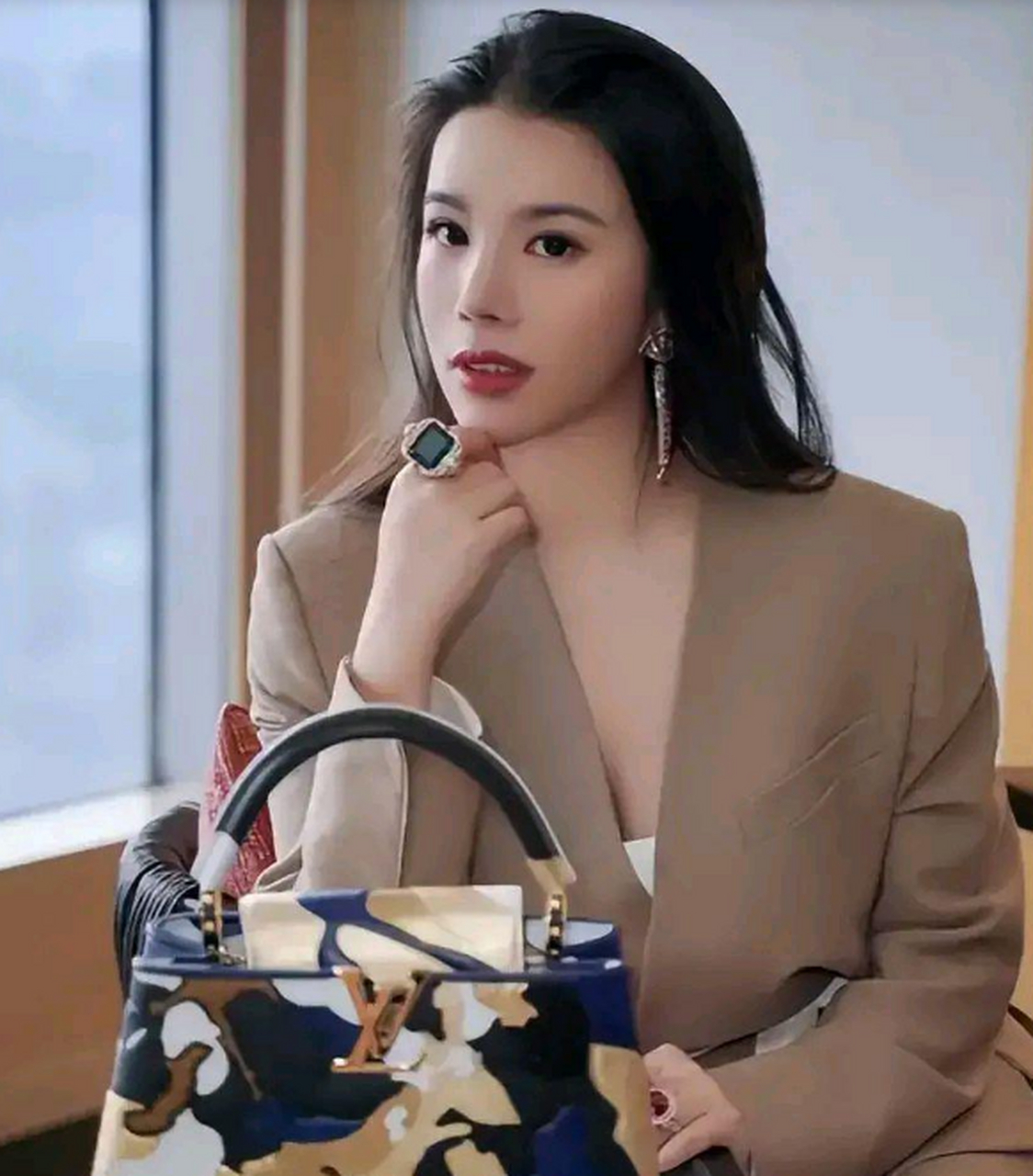 当红明星都要巴结的对象,世界顶级名媛余晚晚.