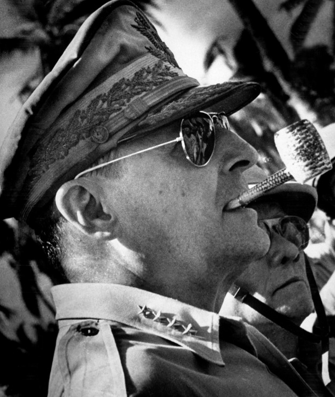 1943年,美国,美军徒手与海军陆战队白刃战之父安东尼交手,他曾让所有