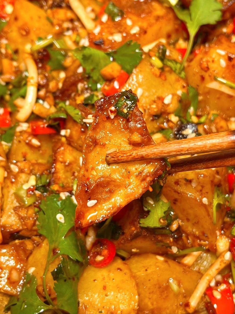 这糖醋锅巴土豆好吃到我想原地摆摊!