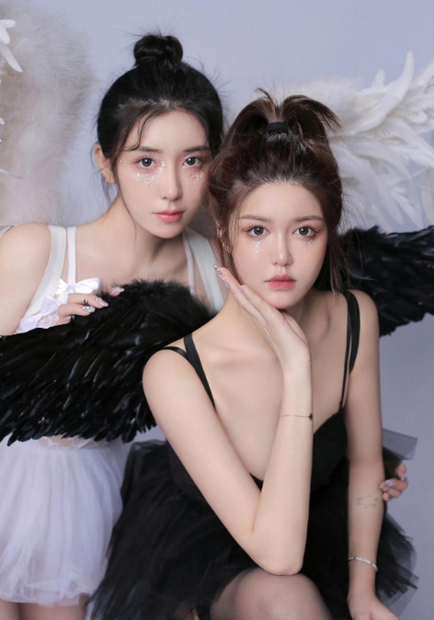 姐妹情深︳双胞胎姐妹花性感吊带裙私房艺术