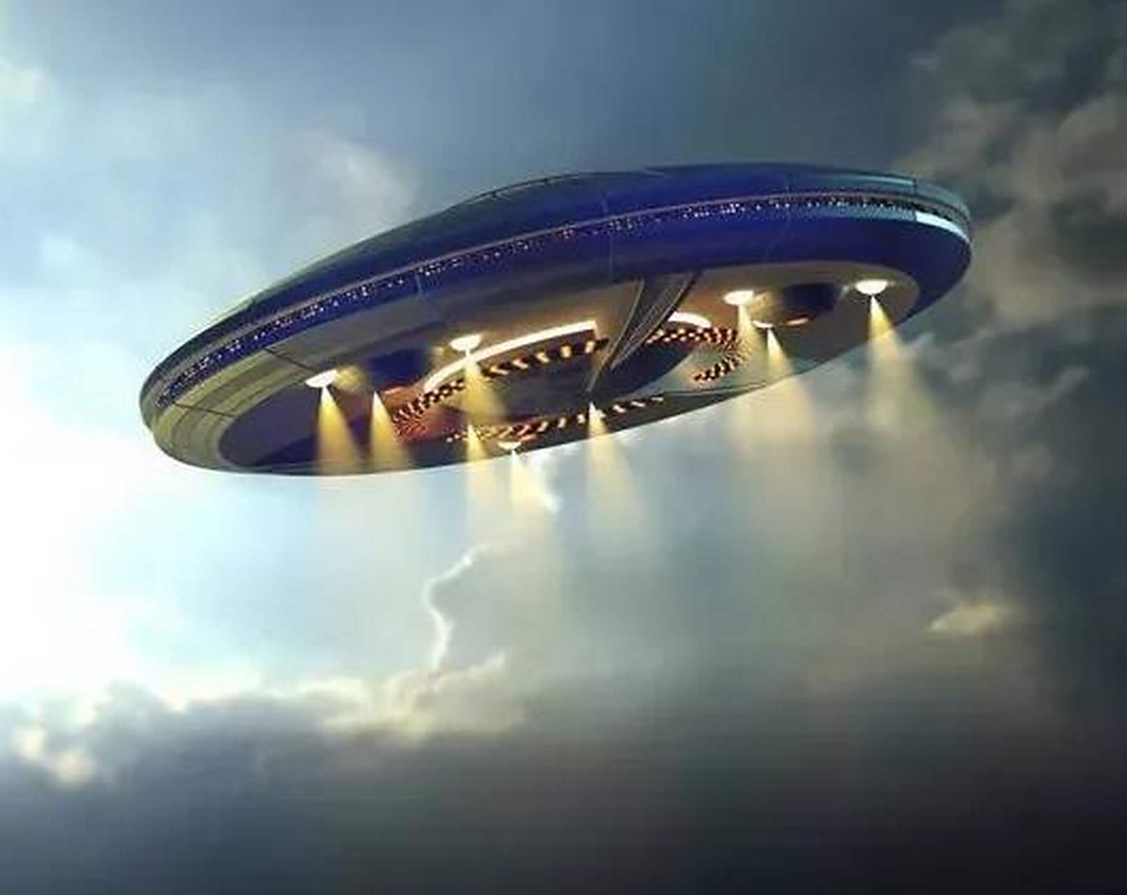 辽宁吉林多地现不明飞行物，辽宁天空出现不明飞行物视频