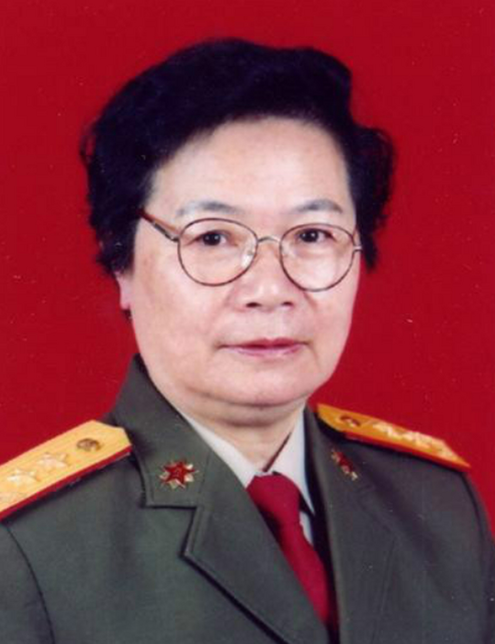 建国后,张瑞华奔波的脚步得以稍作缓息,在中央组织部等多个部门任职