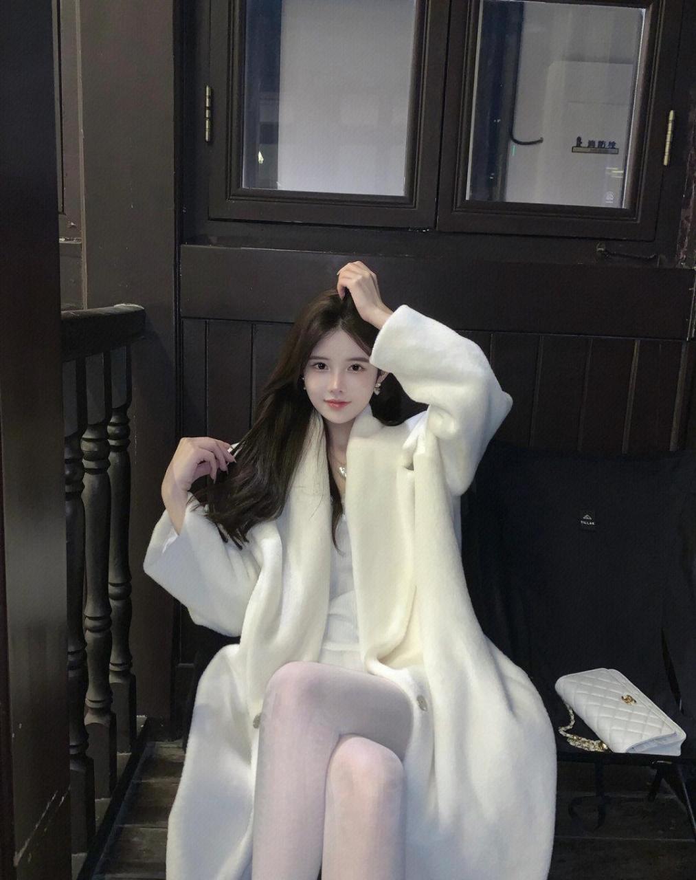 白丝袜尽显优雅