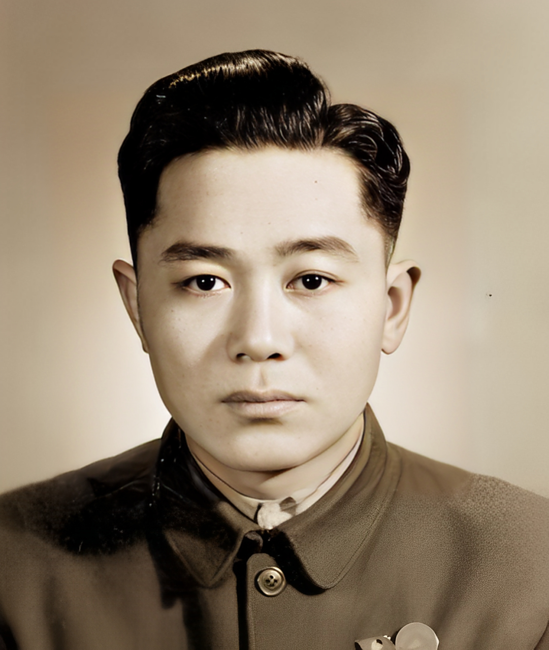 1942年,地下党·王文和的妻子王凤岐开始在小石碑胡同11号的一个小